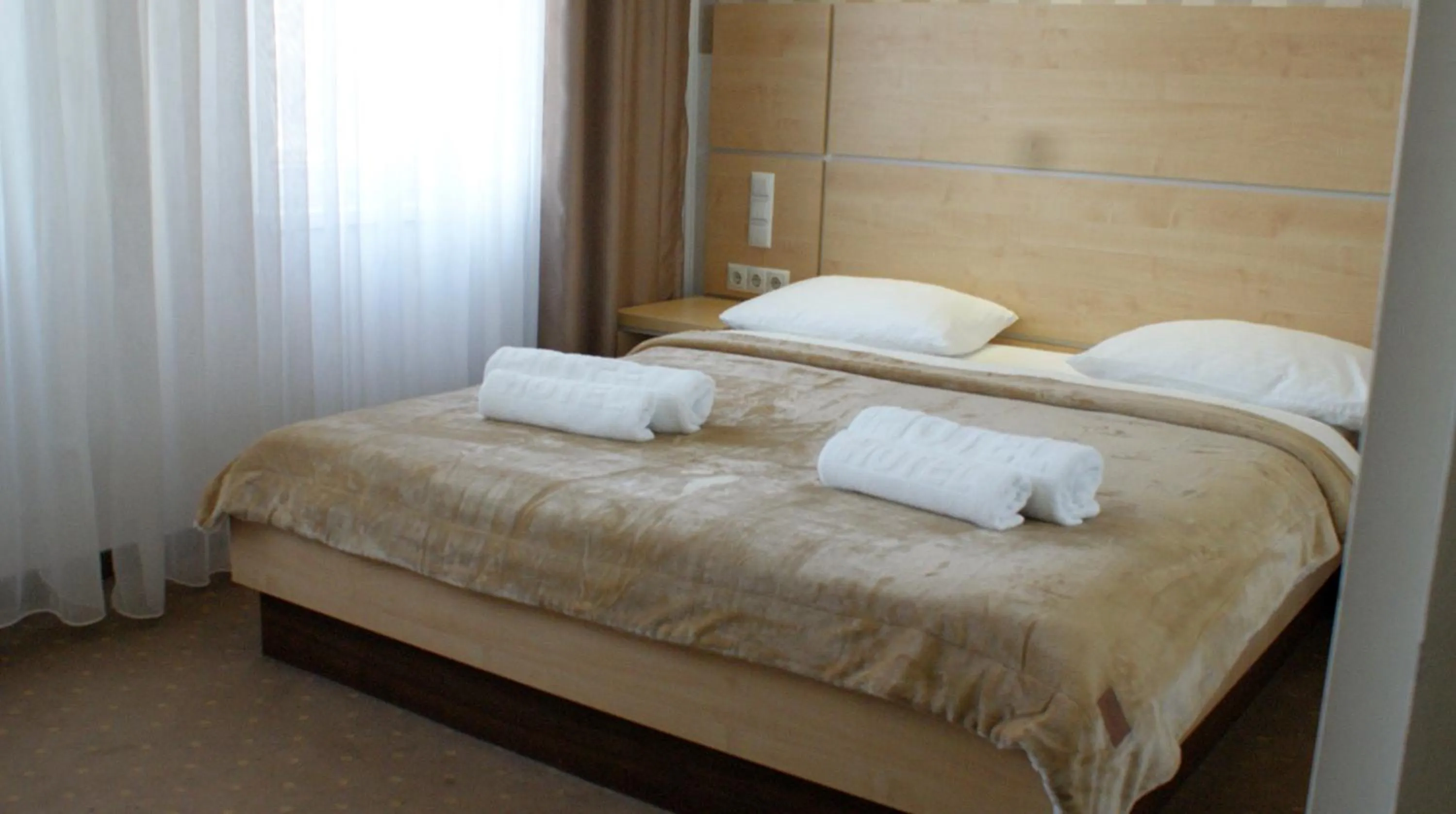 Bed in Laurus Motel Airport Tuzla