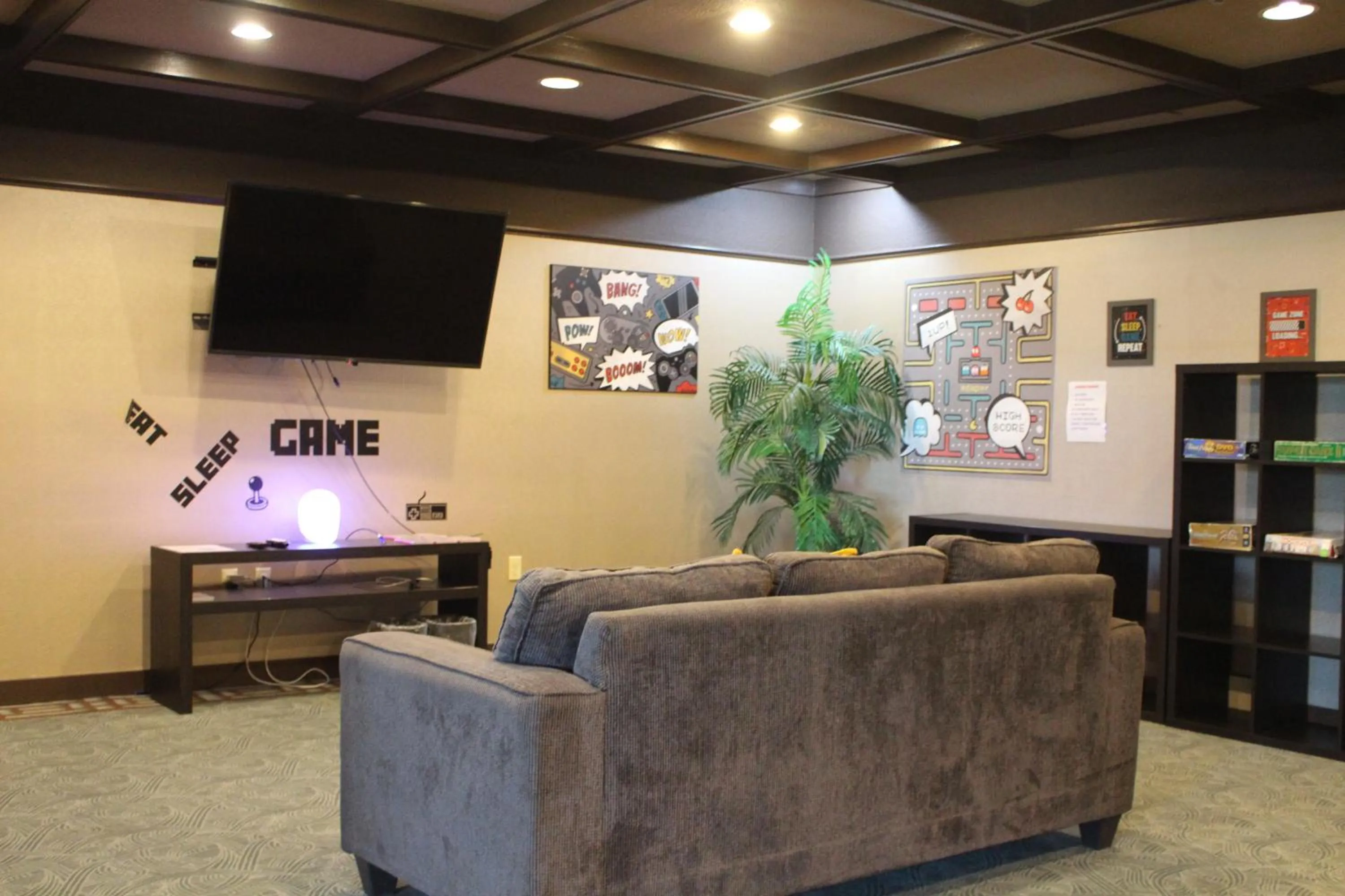 Game Room in Rodd Royalty