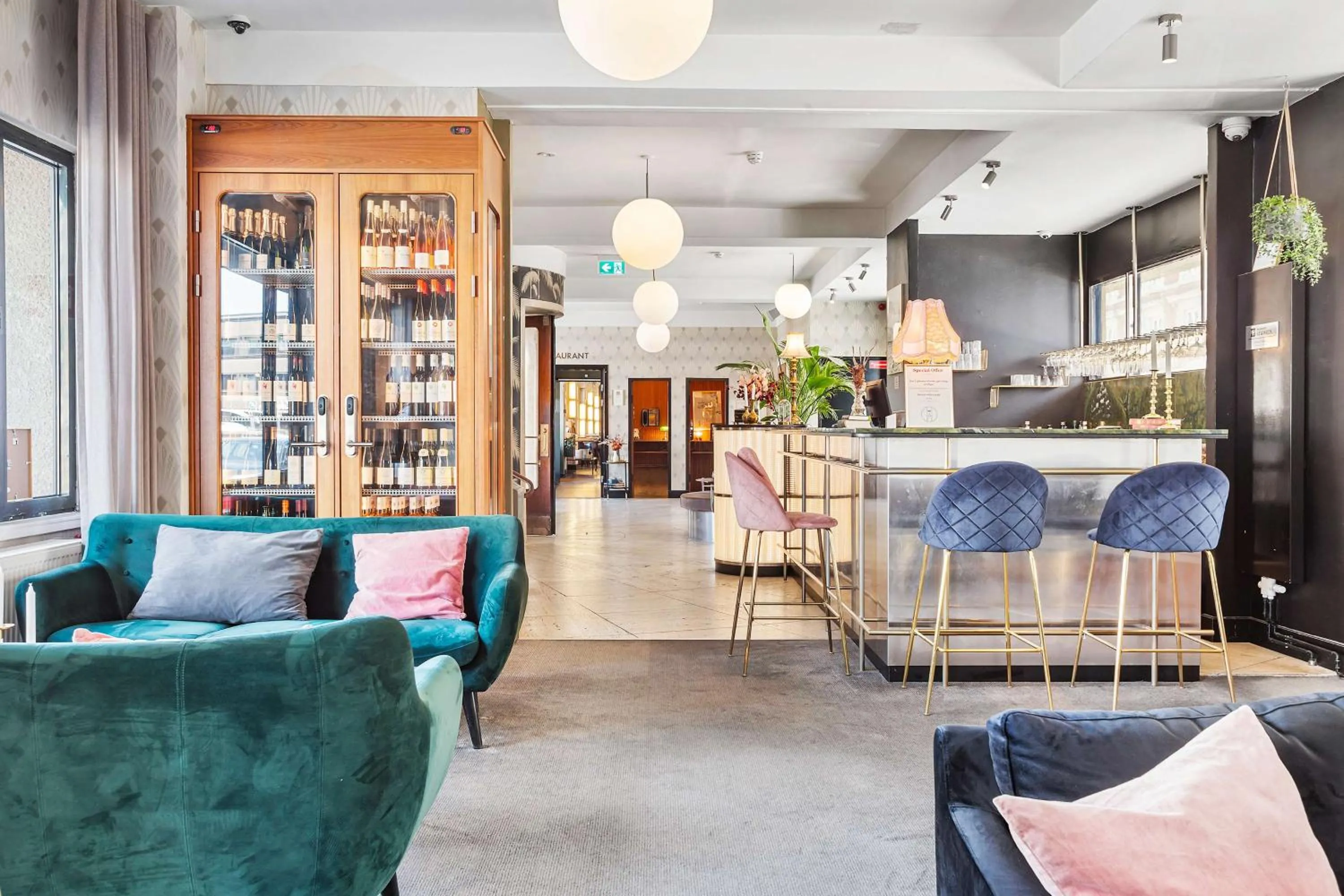 Lounge or bar in Hotel Astoria, Best Western Signature Collection