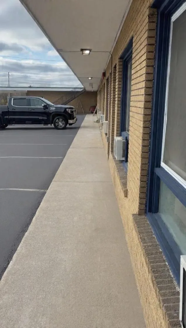 Property building in Inn On Pim