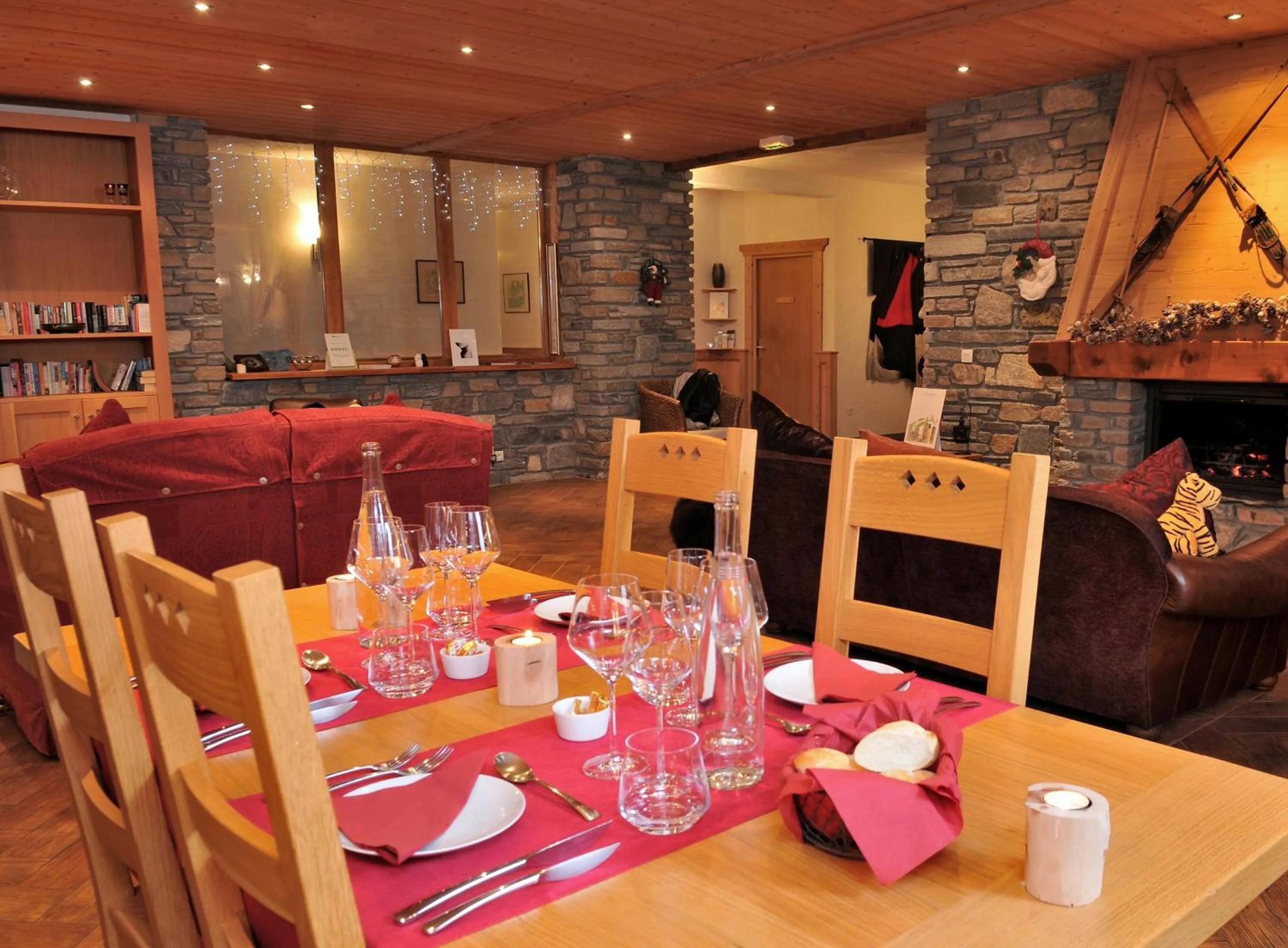 Restaurant/places to eat in Chalet Matsuzaka - chambres d'hôtes de luxe