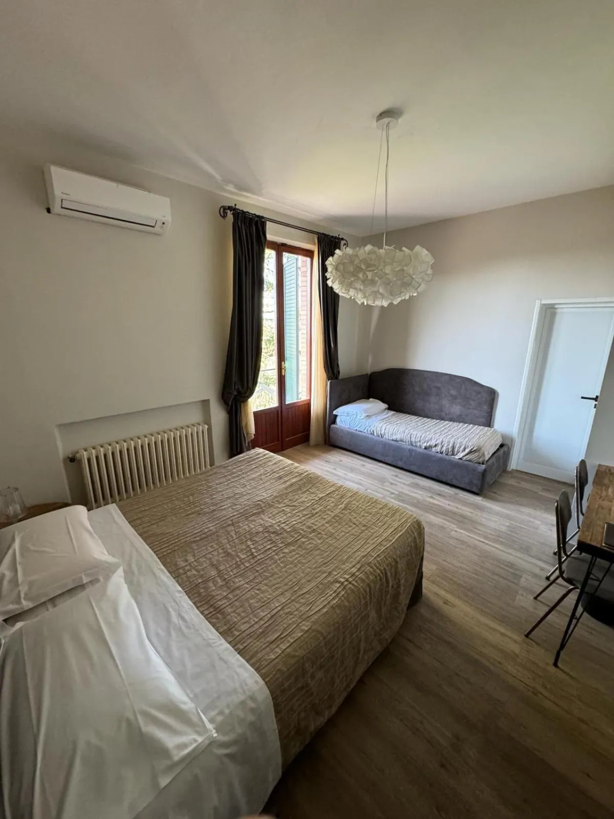 Bedroom, Bed in AgriHotel Villa Ambra