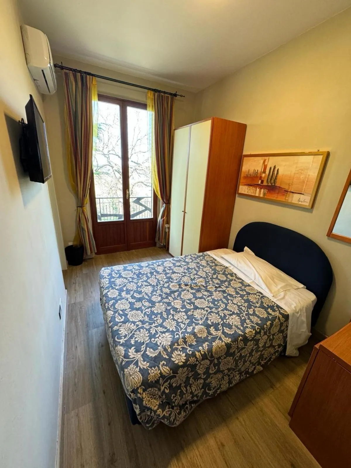 Bedroom, Bed in AgriHotel Villa Ambra