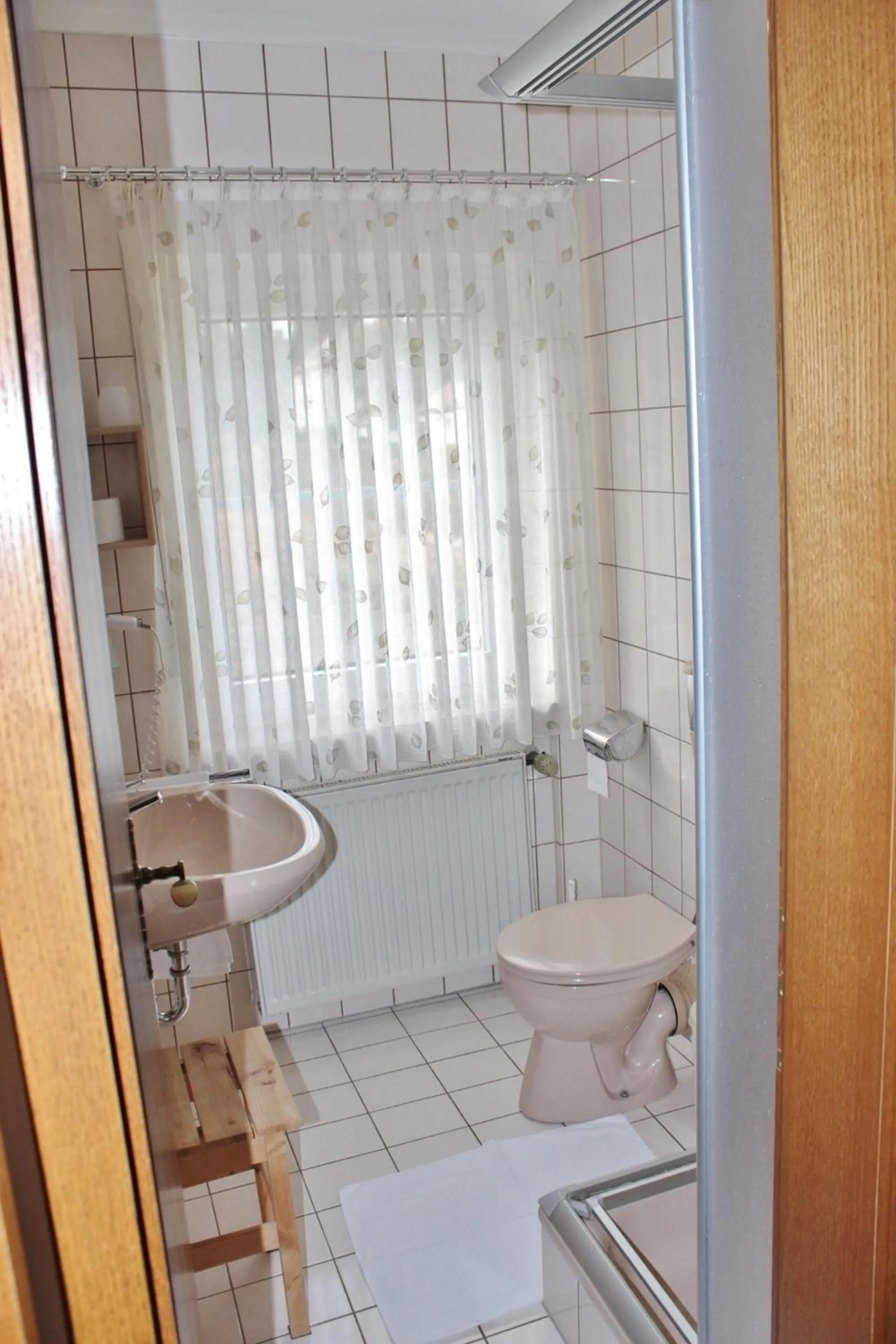 Bathroom in Pfaelzer Stuben