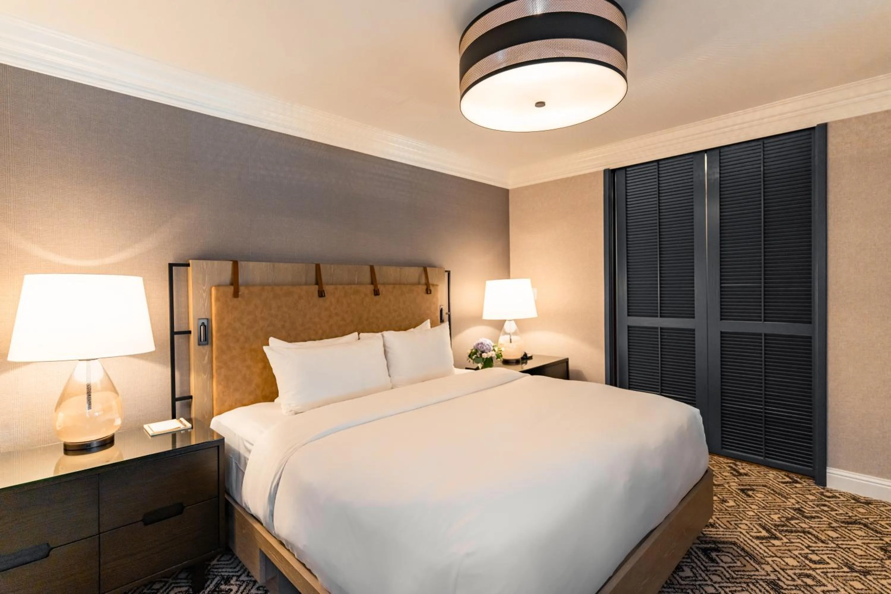 Bed in Fairmont Jasper Park Lodge