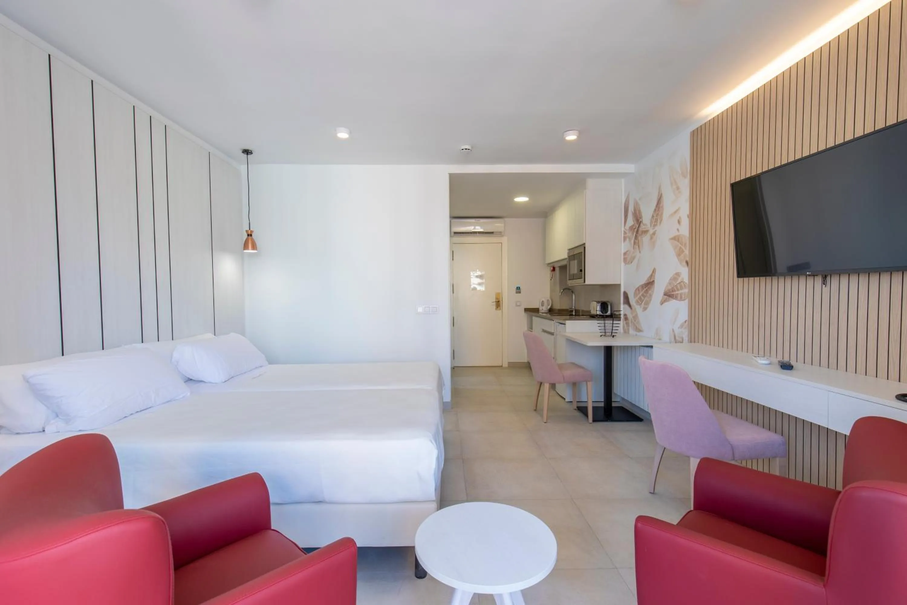 Photo of the whole room in Aparthotel BCL Levante Beach