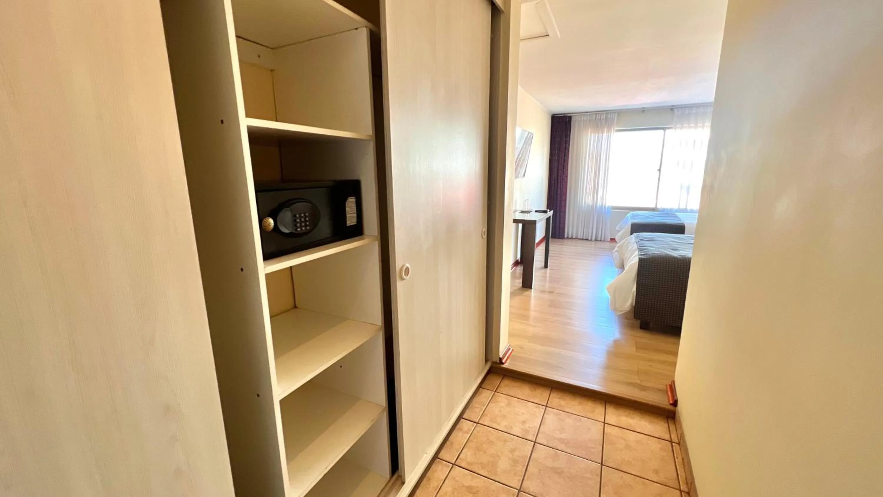 wardrobe in Hotel Canto del Mar