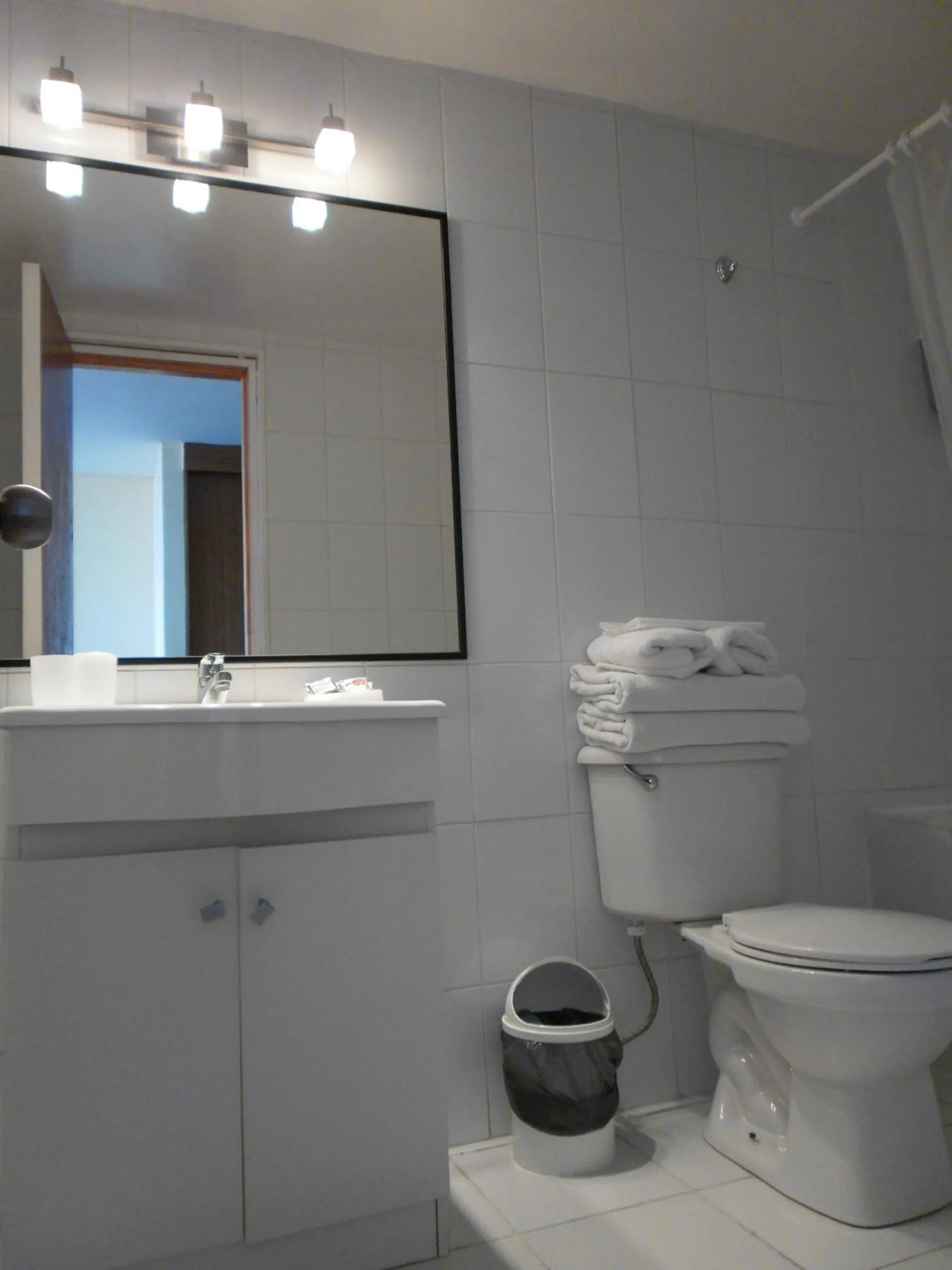 Toilet in Hotel Canto del Mar