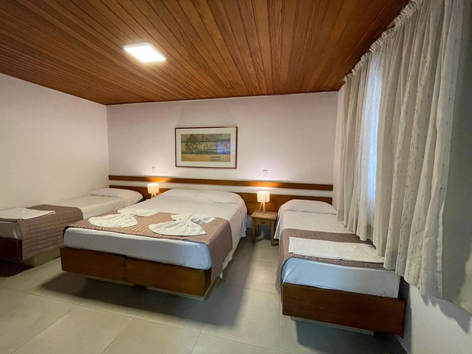 Bed in Mar e Praia Hotel