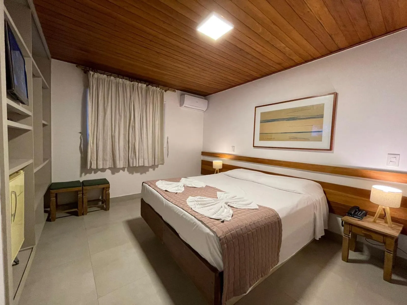 Bed in Mar e Praia Hotel