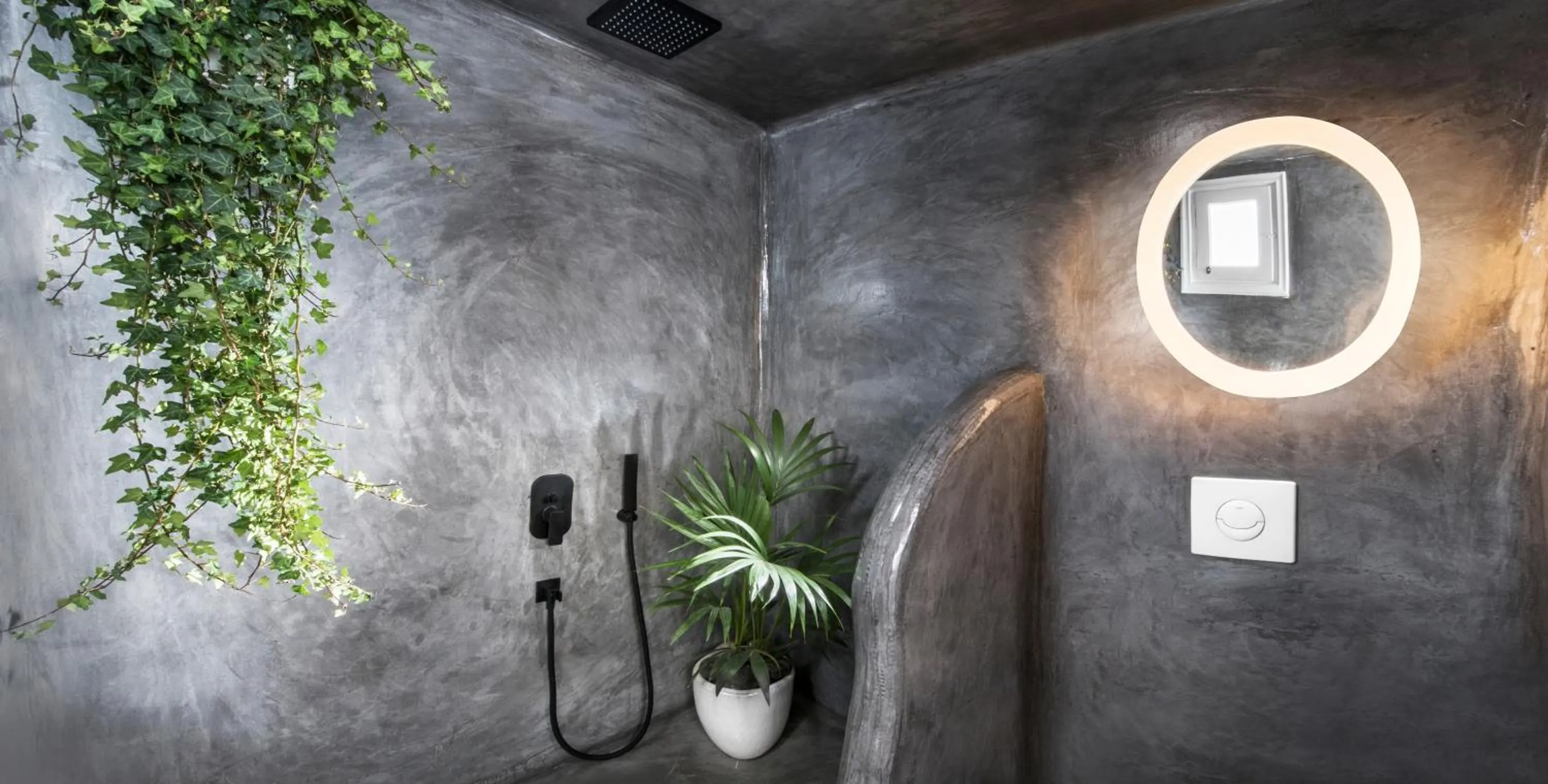 Shower in Sophia Boutique Hotel