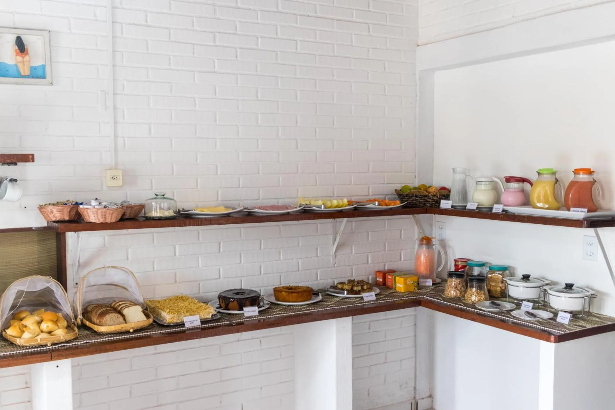 Breakfast in HOTELARE Pousada Bóra Morá