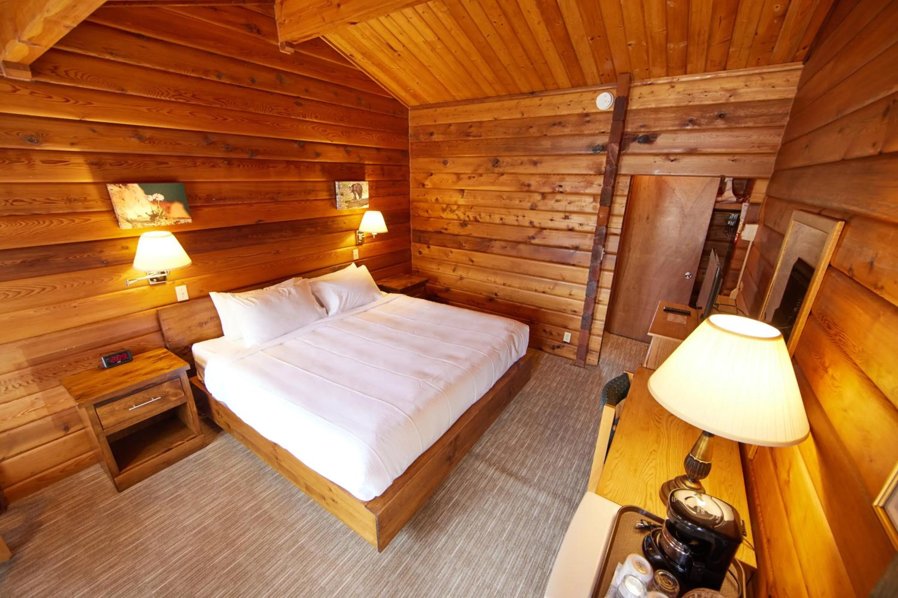 Jasper House Bungalows