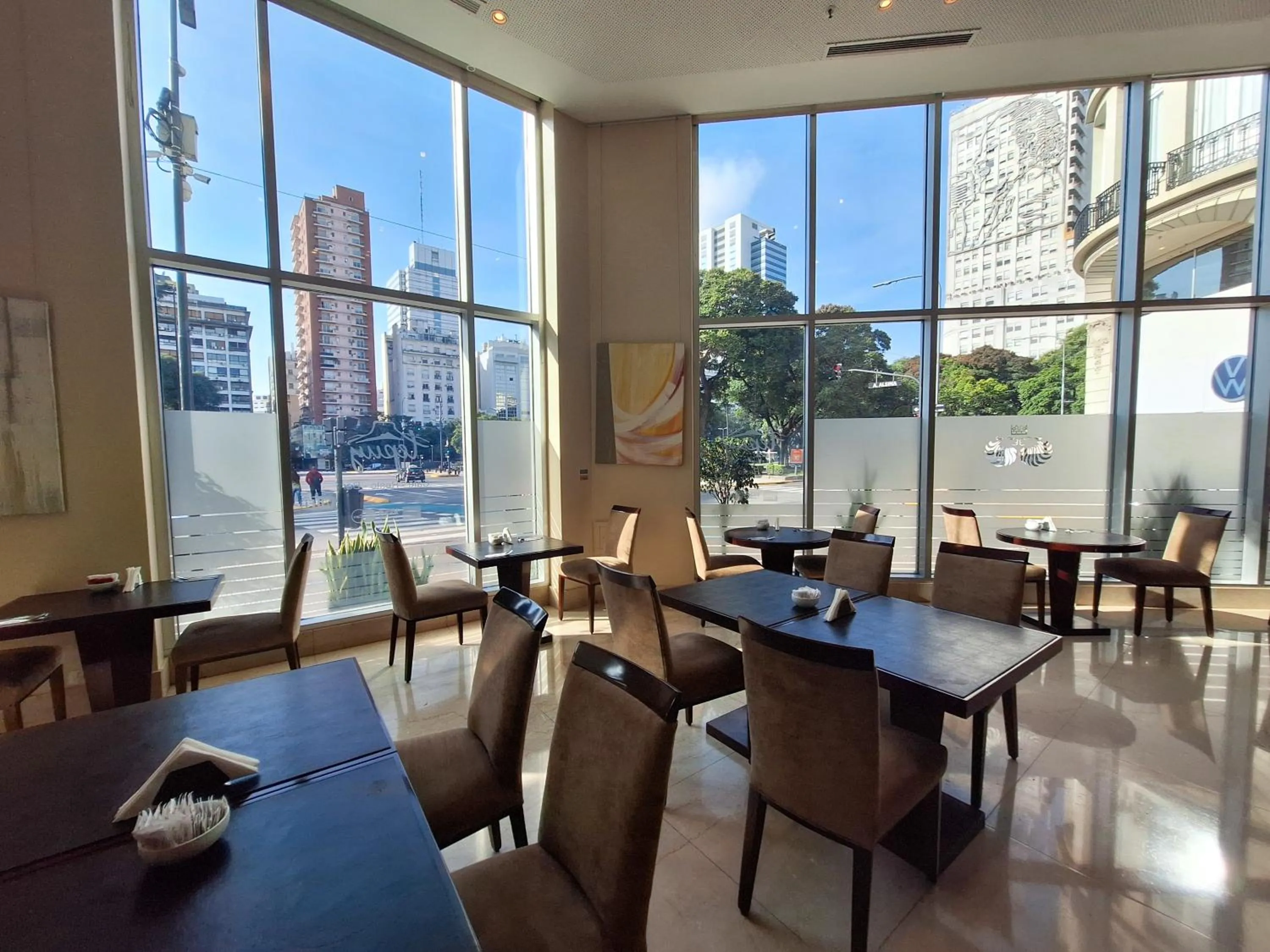 Restaurant/places to eat in Eurobuilding Hotel Boutique Buenos Aires