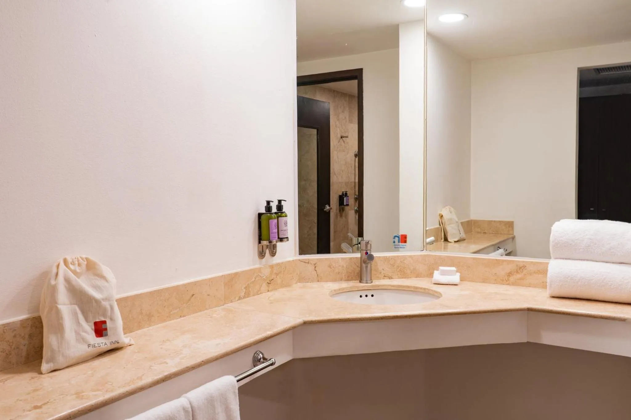 Bathroom in Fiesta Inn Tepic