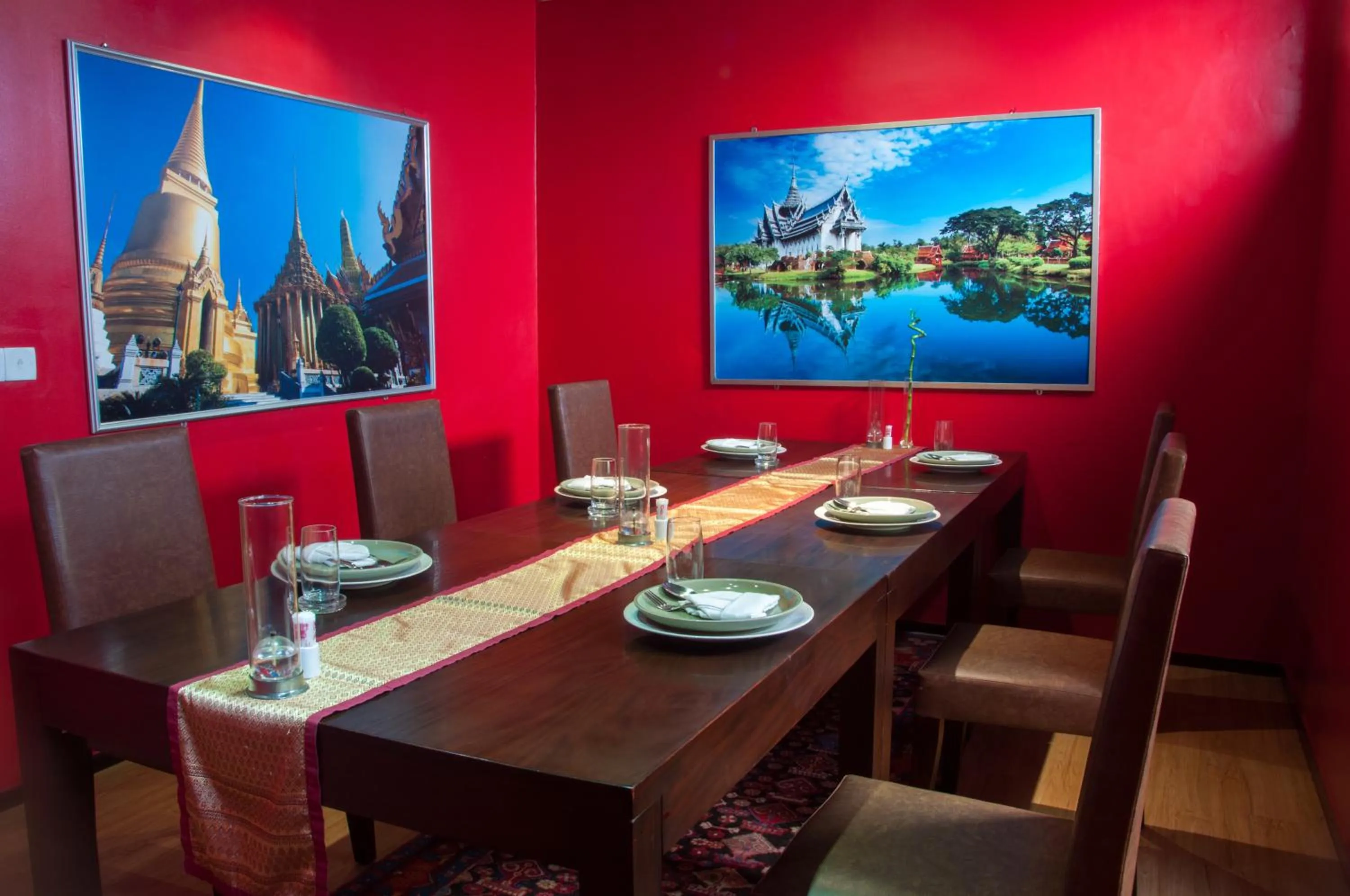 Food and drinks in Sala Boutique Hotel