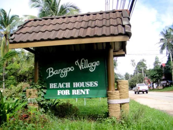 Facade/entrance in Bangpo Village
