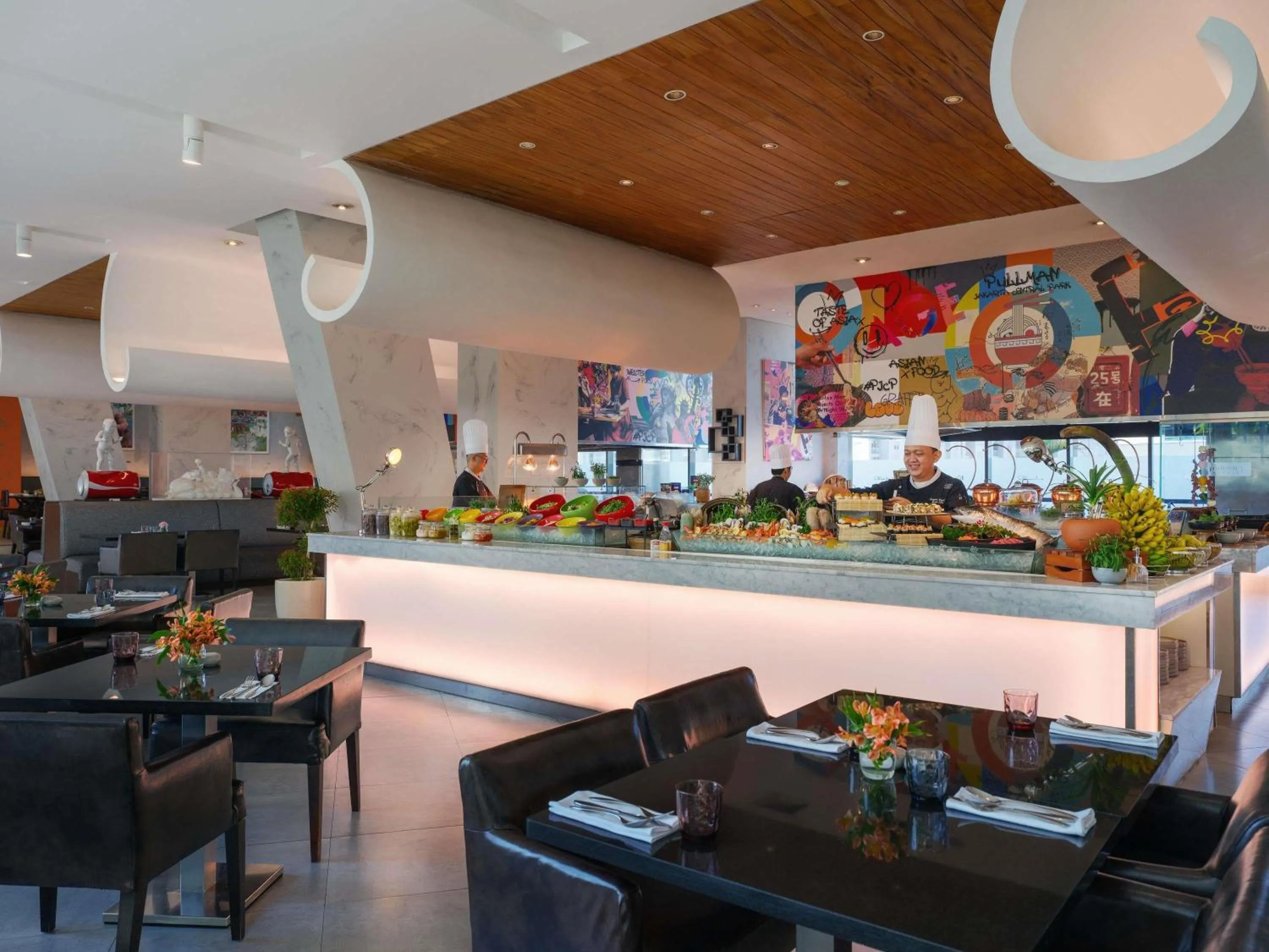 Restaurant/places to eat in Pullman Jakarta Central Park