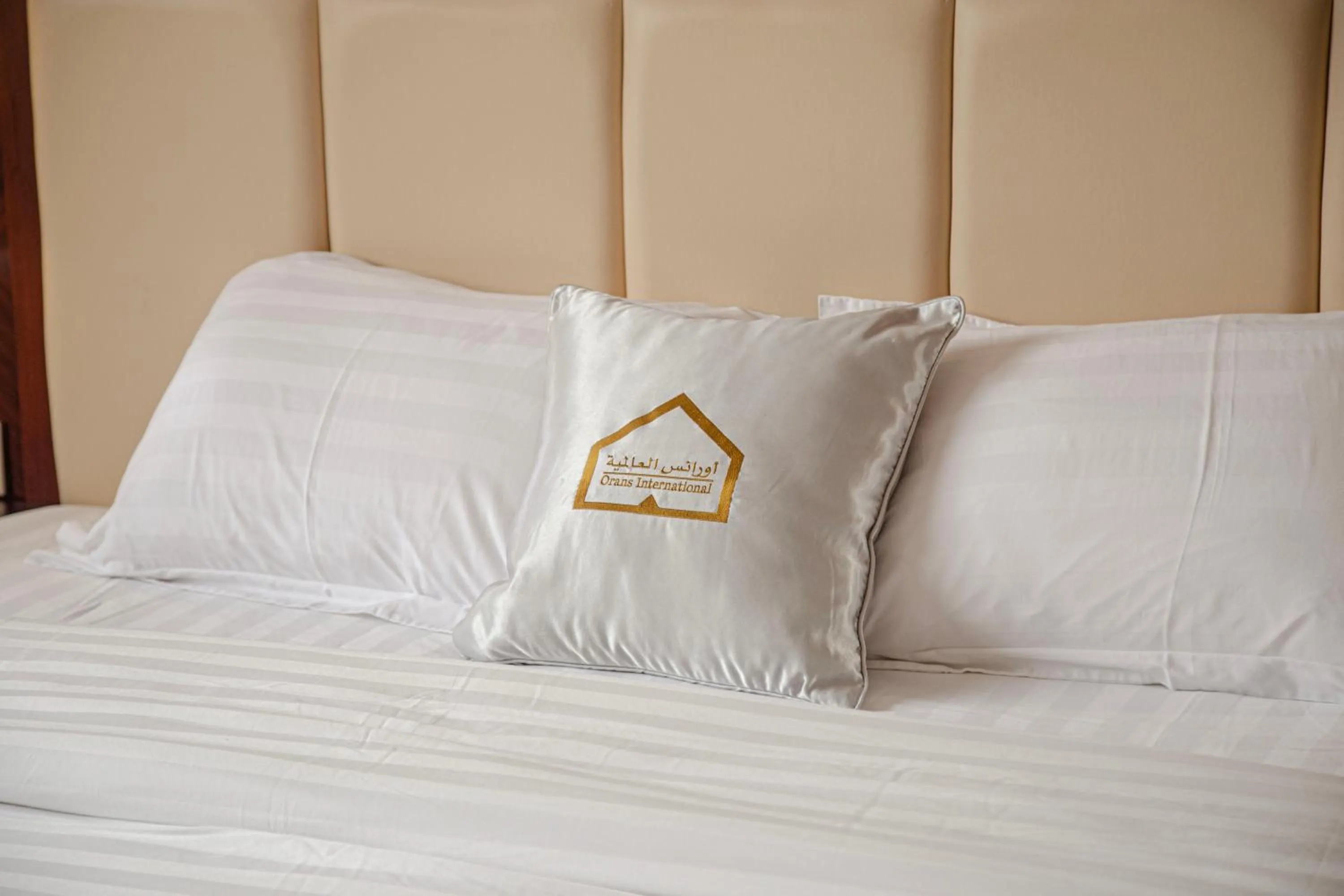 Bed in أورانس العالمية - Orans Suites