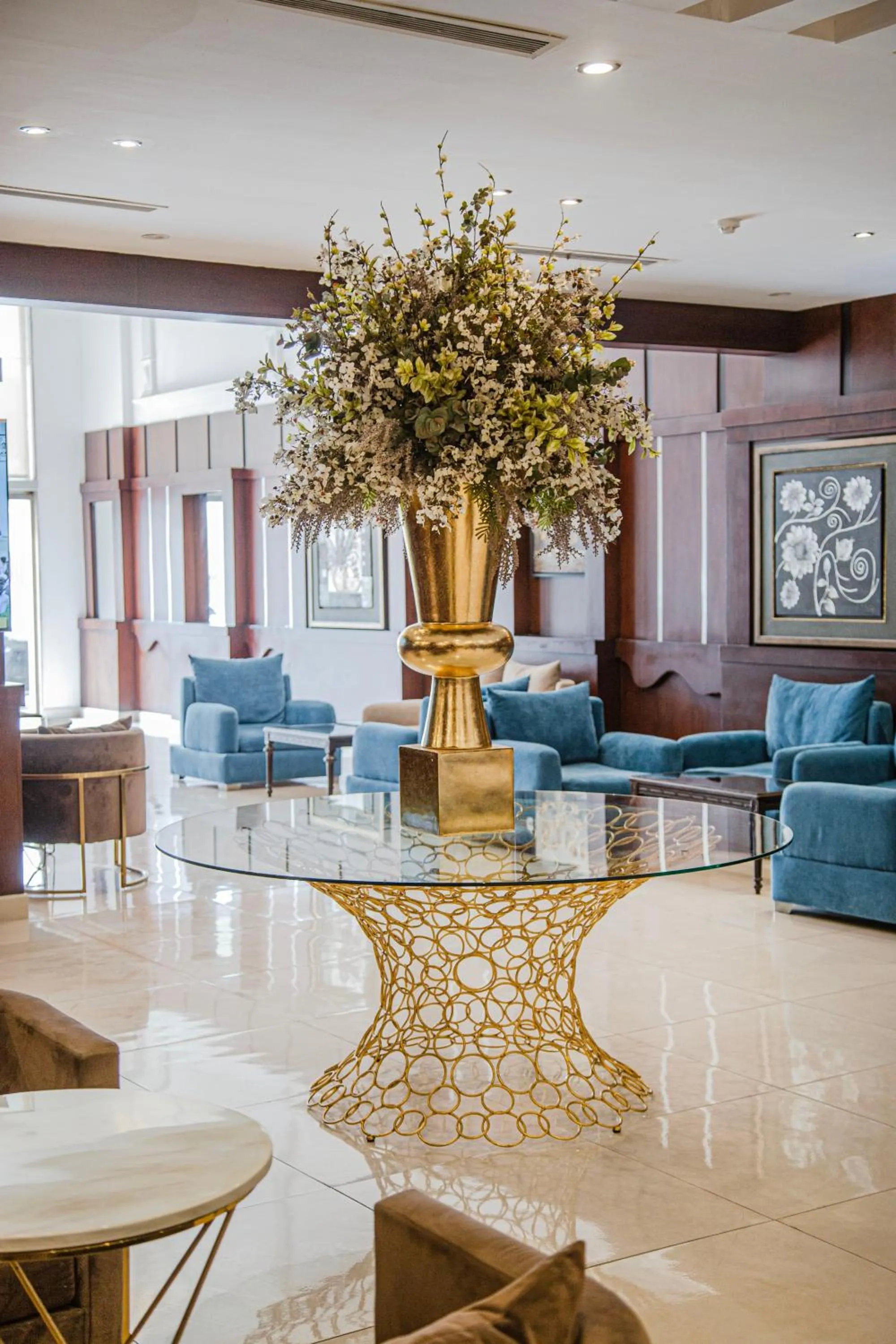 Seating area in أورانس العالمية - Orans Suites