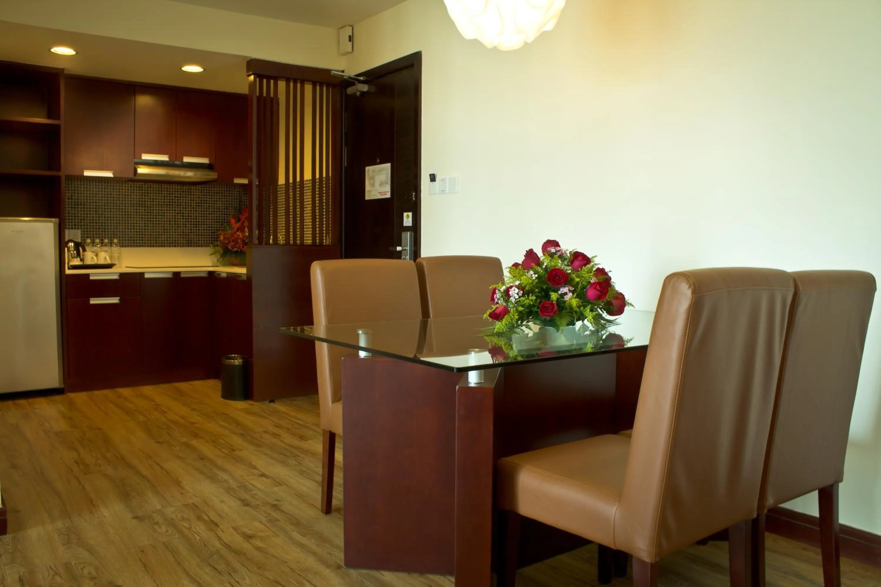 Kitchen or kitchenette in Ming Garden Hotel & Residences