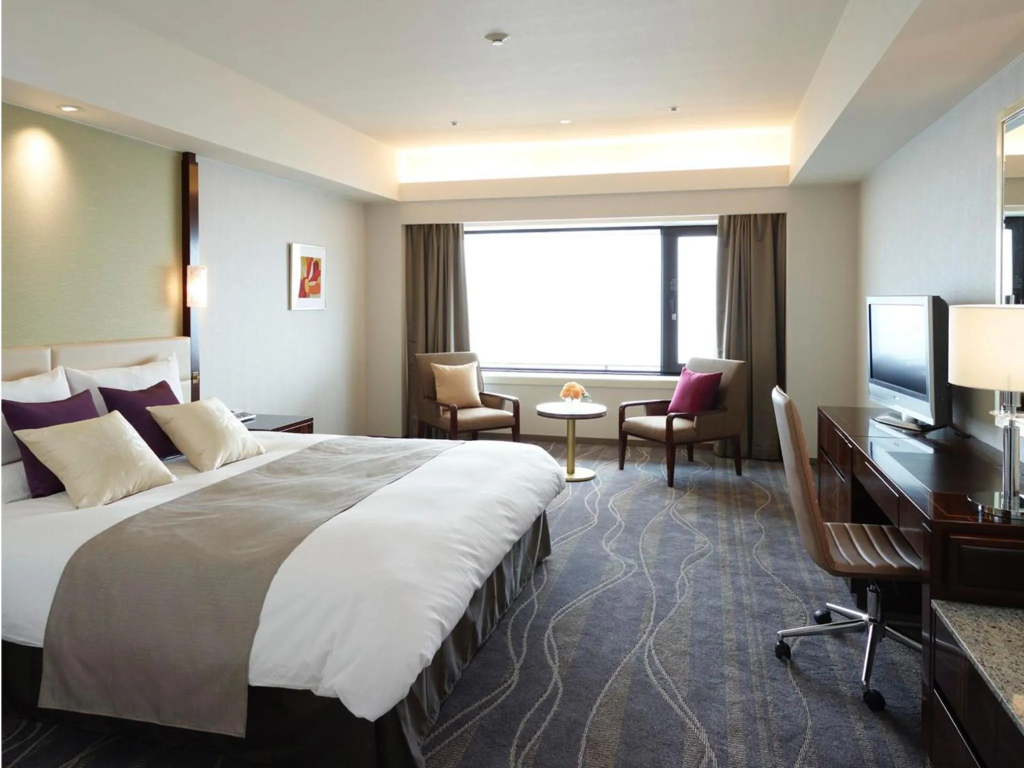 Day, Bed in Hotel Okura Kobe