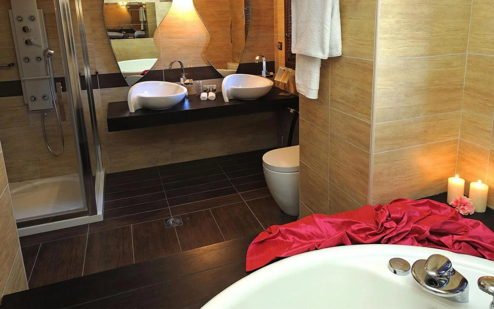 Bed in Iakovakis Suites & Spa