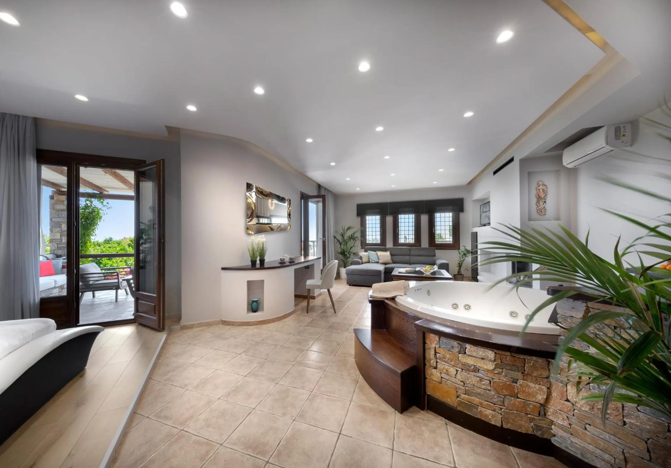 Iakovakis Suites & Spa