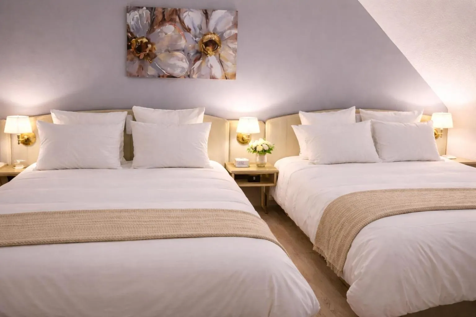 Bed in Grand Hôtel d'Espagne