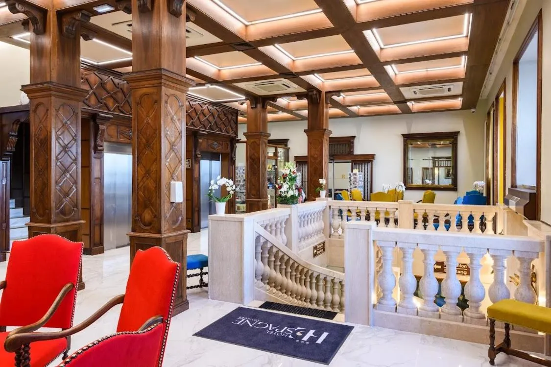 Lobby or reception in Grand Hôtel d'Espagne