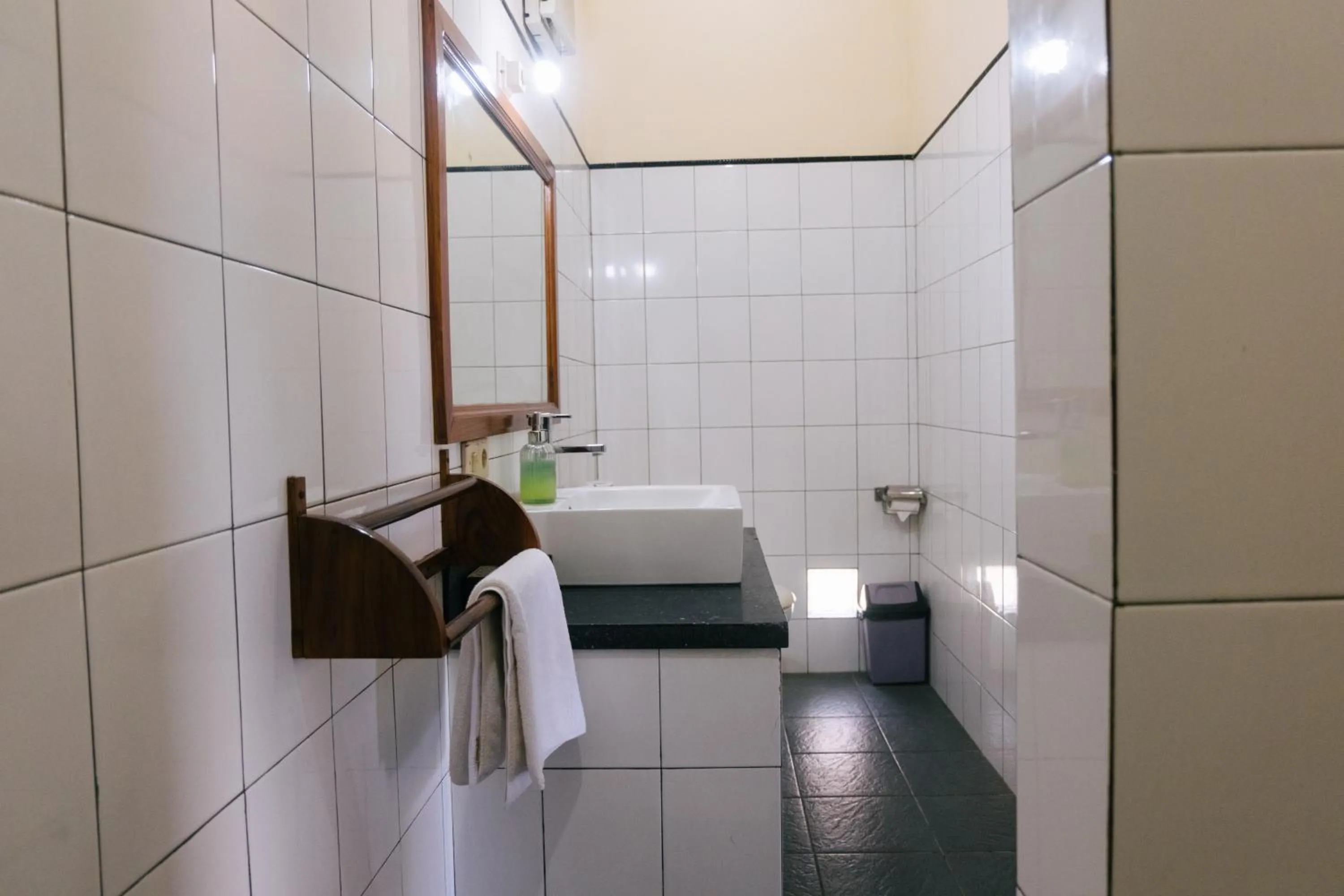 Bathroom in New Starlight Hotel Lovina