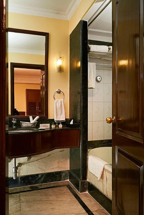 Qutub Residency