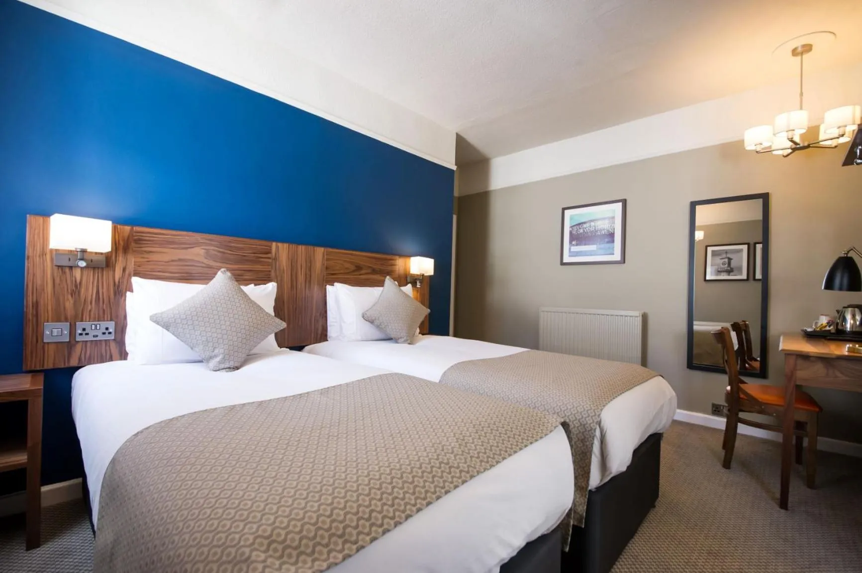 Standard Twin Room in The Beverley by Innkeeper's Collection