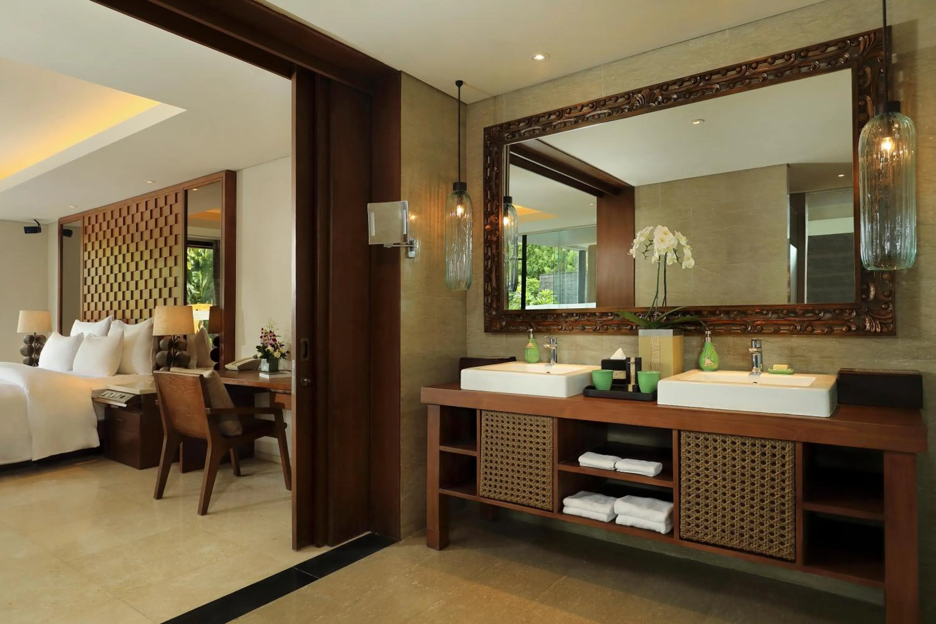 Bathroom, Bed in Anantara Uluwatu Bali Resort
