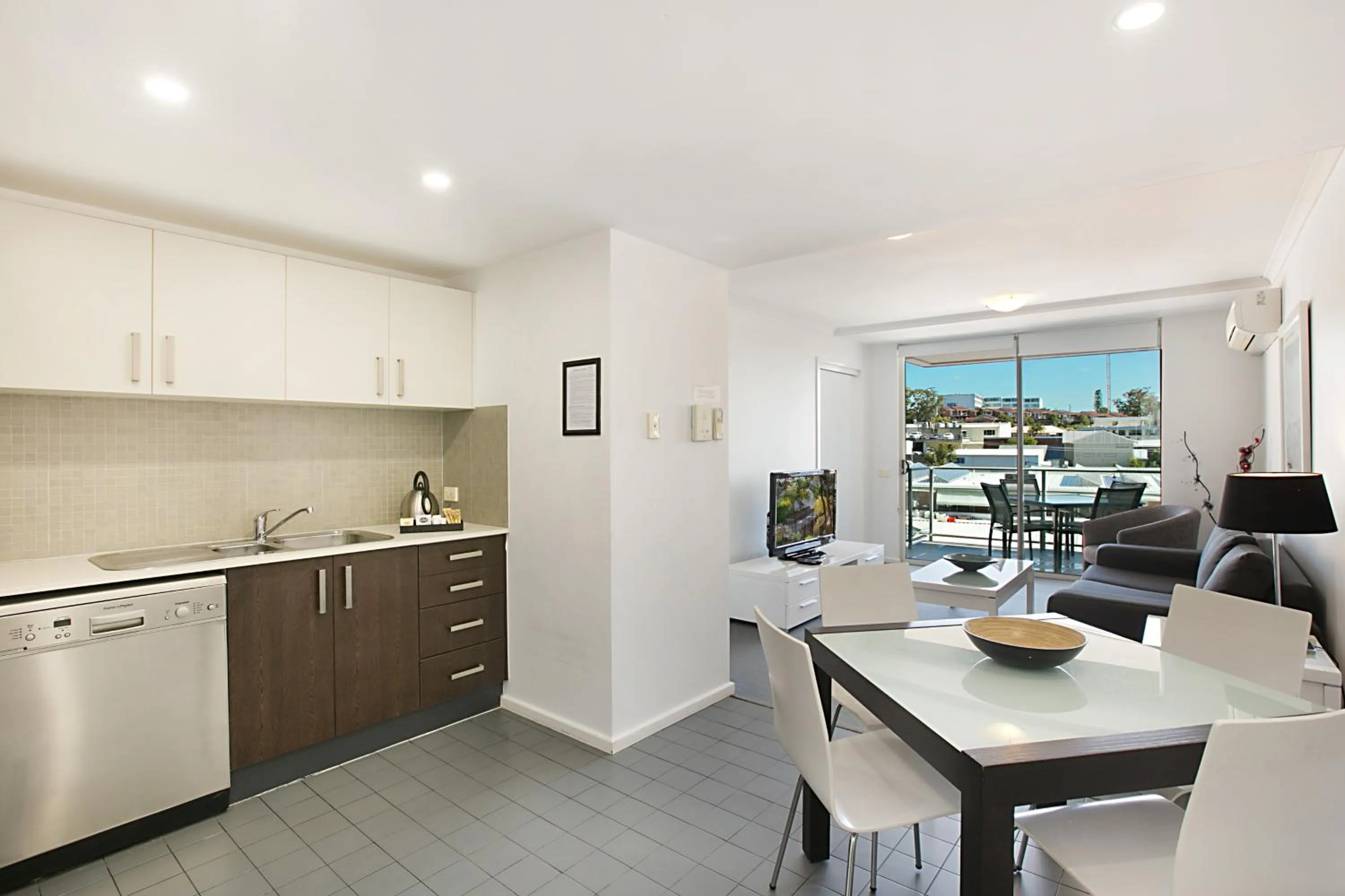 Kitchen or kitchenette in Mantra Nelson Bay