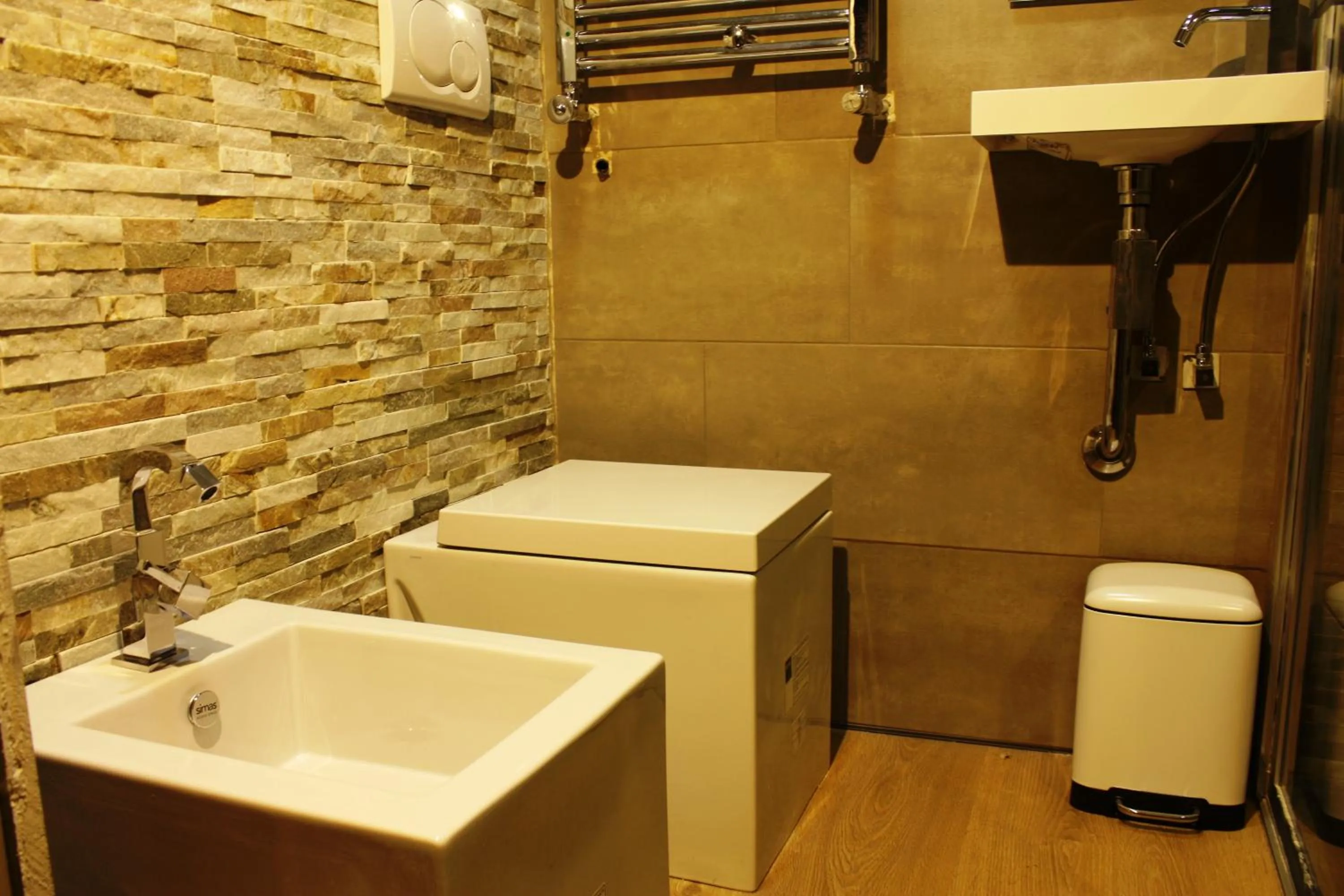 Toilet in A casa di V-Ale