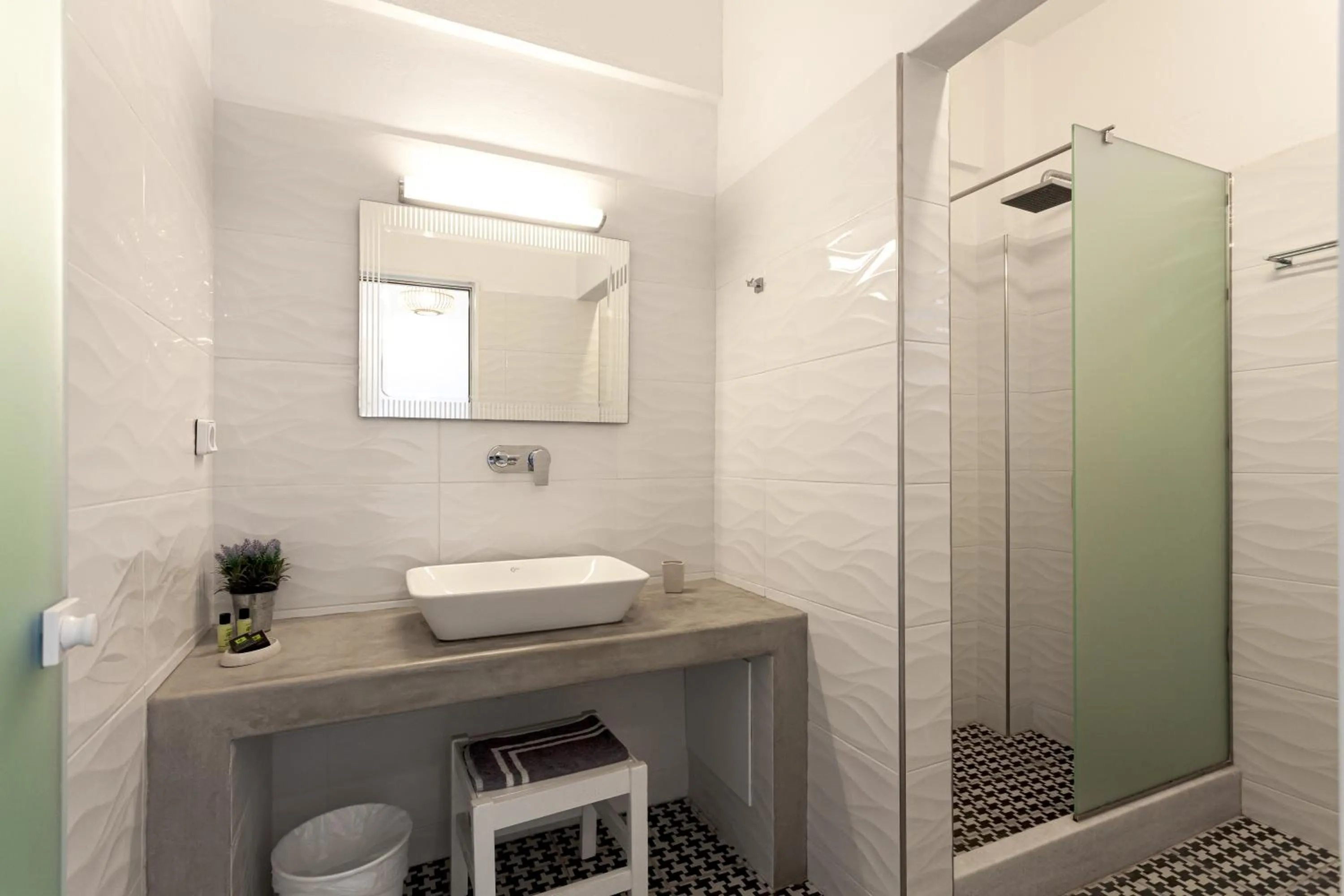 Shower in Caldera Butterfly Villas