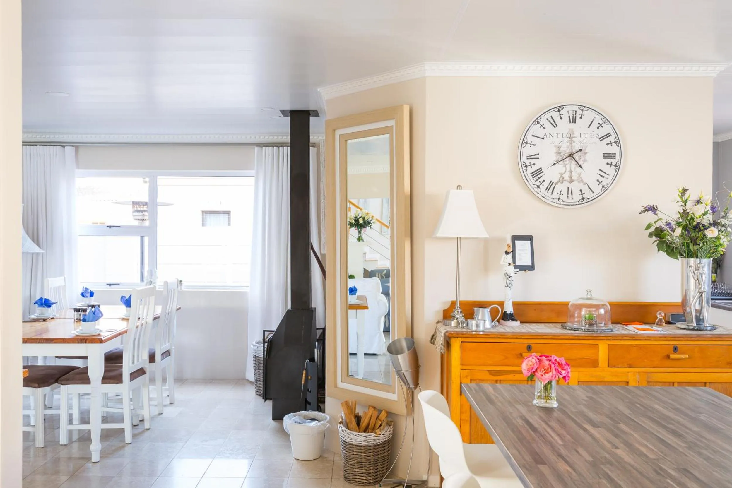 Seating area in Atlantic Beach Villa