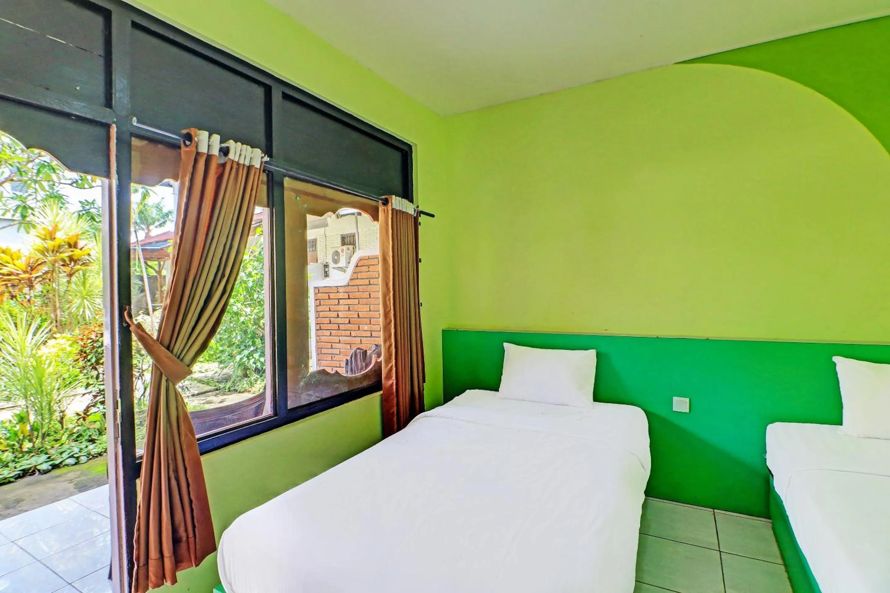 Bedroom in SUPER OYO 91870 Warna Kedaton