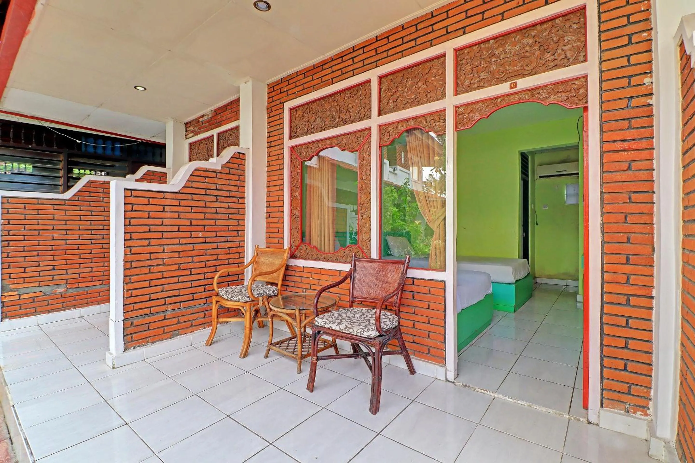 Bedroom in SUPER OYO 91870 Warna Kedaton