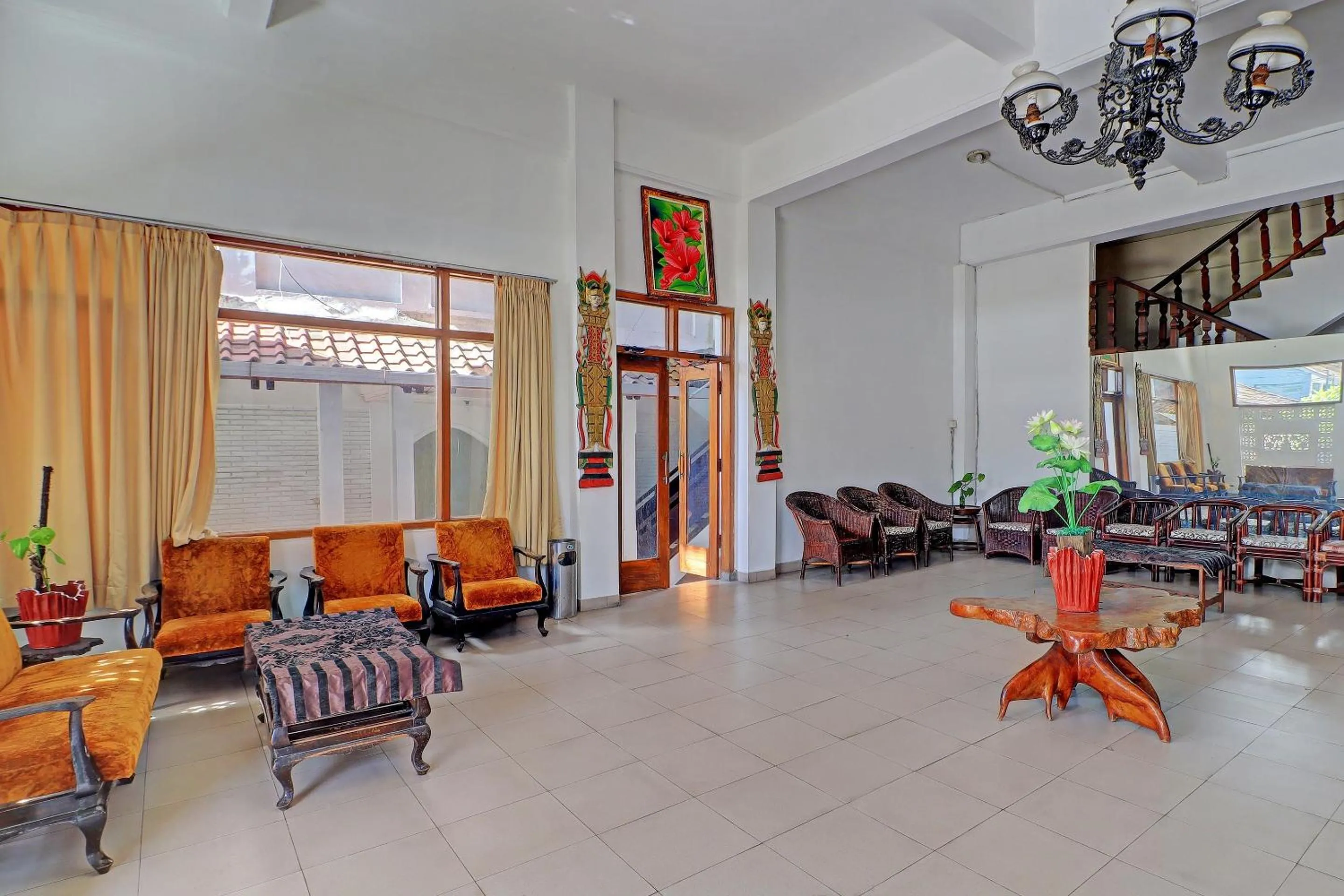 Lobby or reception in SUPER OYO 91870 Warna Kedaton