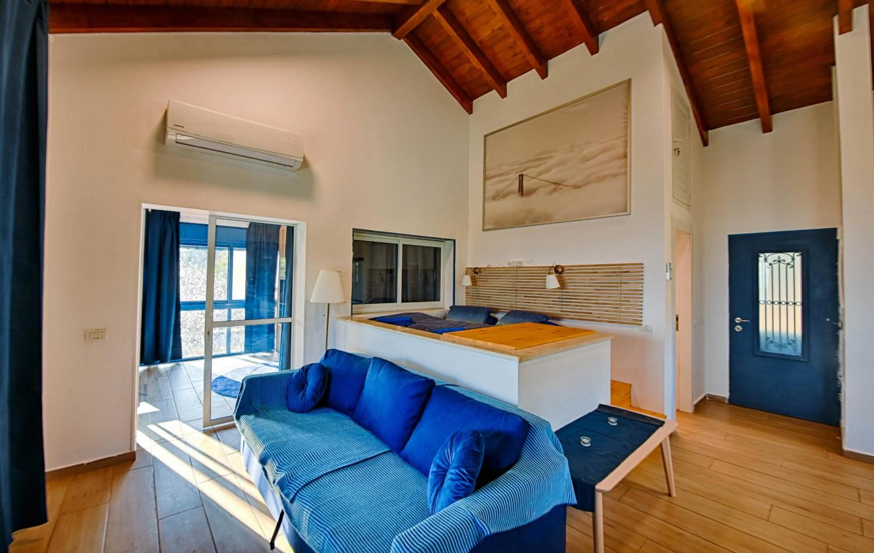 Living room, Bed in Ohn-Bar Guesthouse