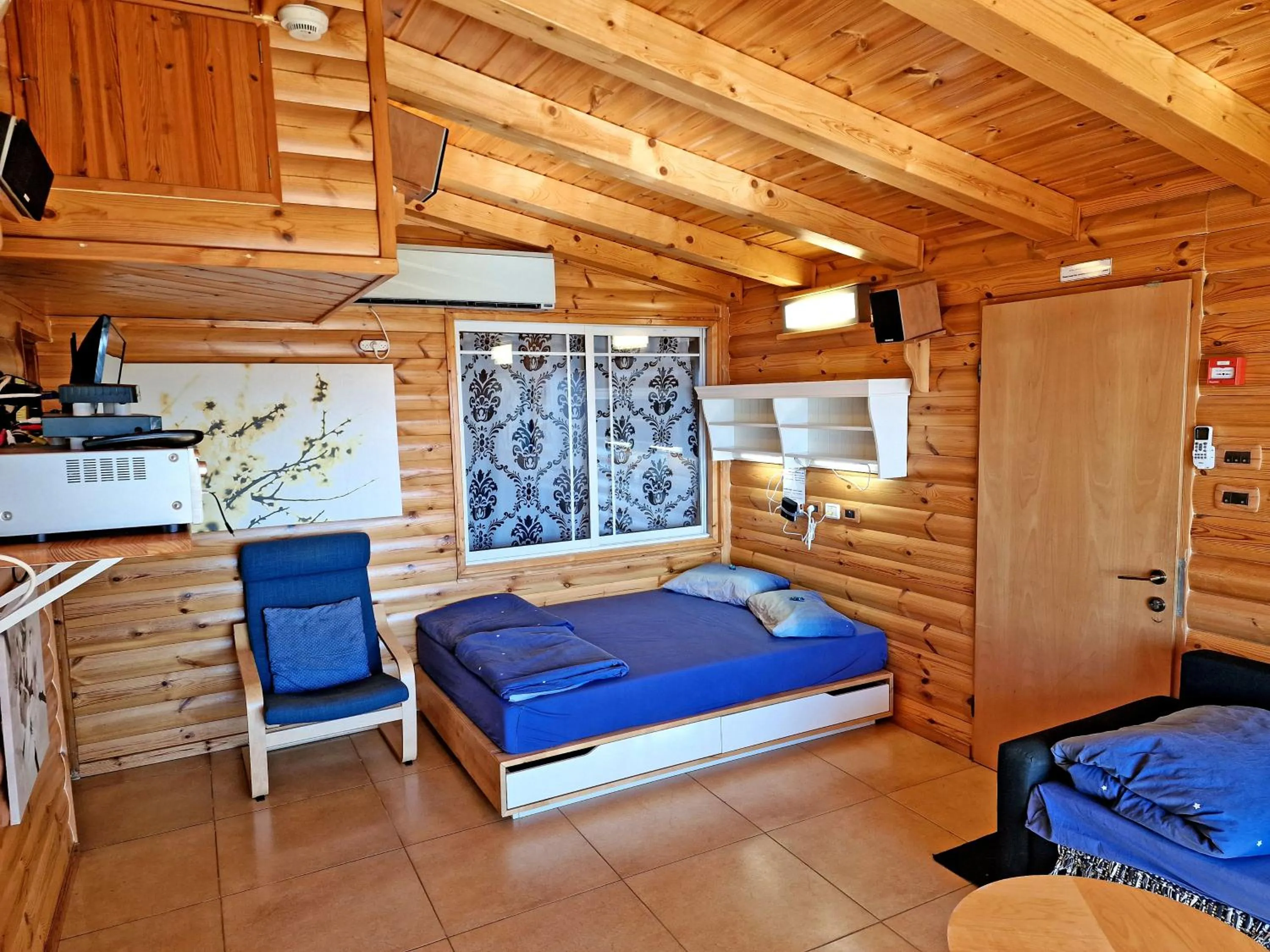 Property building, Bed in Ohn-Bar Guesthouse