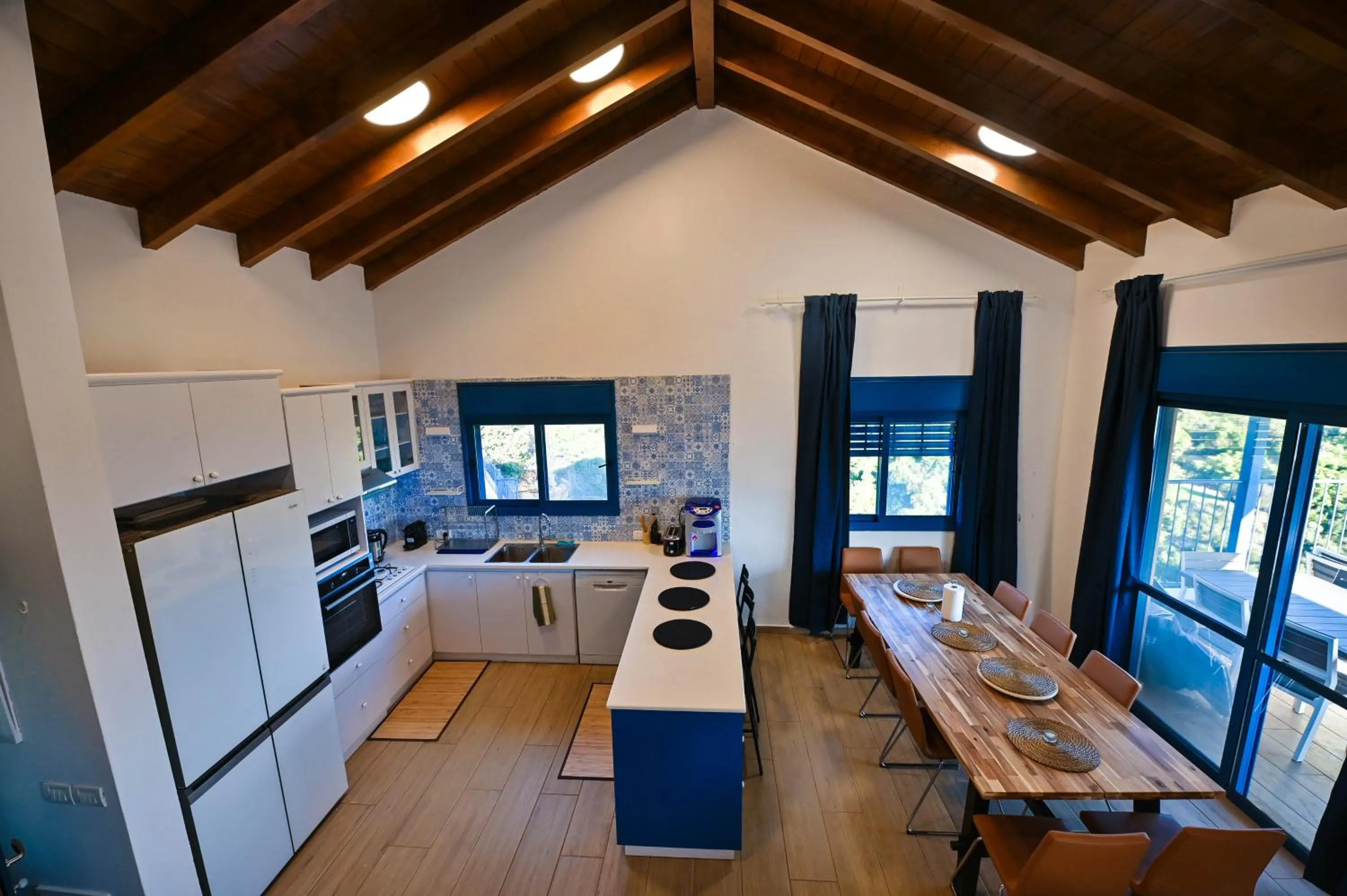 Living room in Ohn-Bar Guesthouse