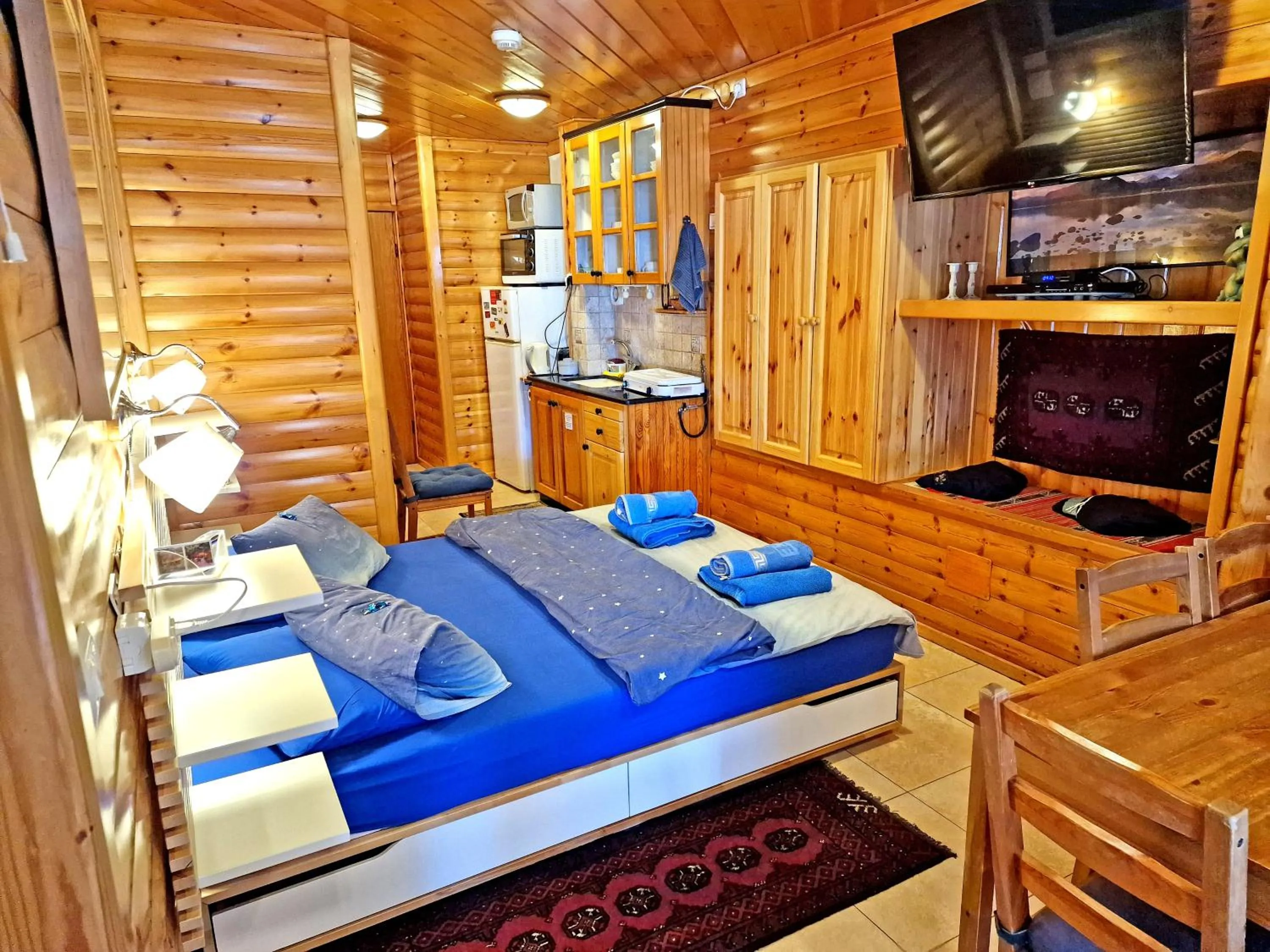 Property building, Bed in Ohn-Bar Guesthouse