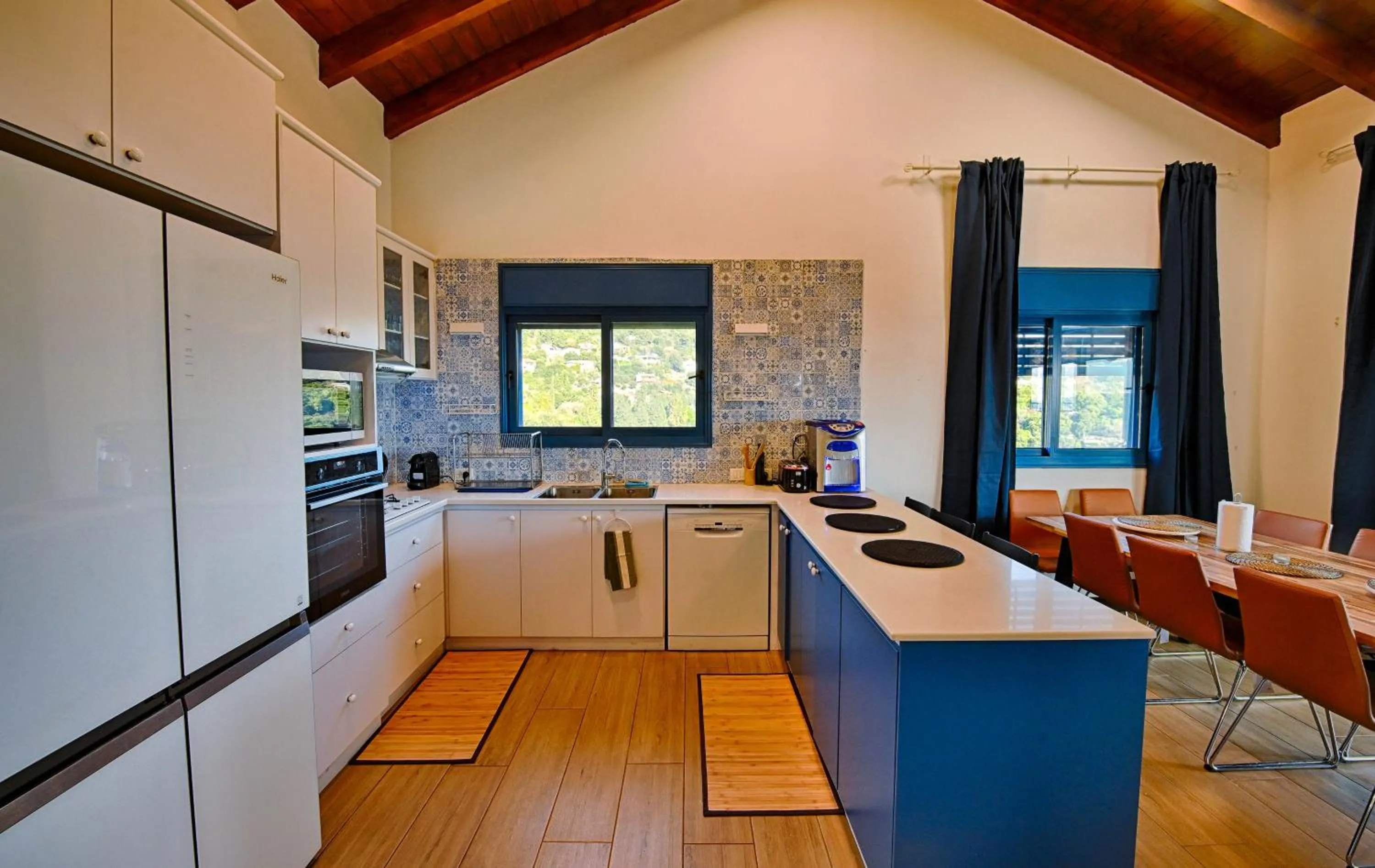 kitchen in Ohn-Bar Guesthouse