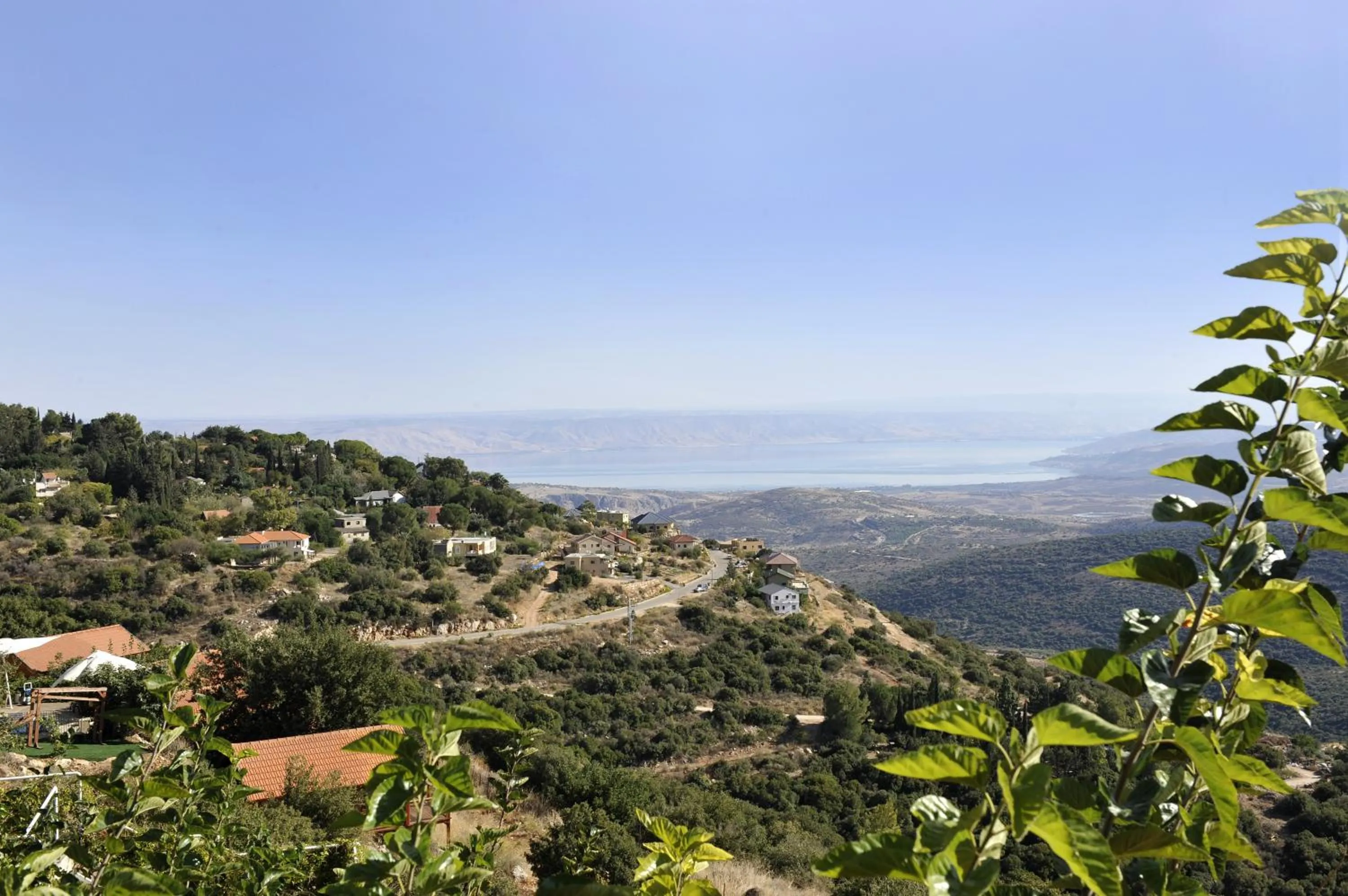 Lake view in Ohn-Bar Guesthouse