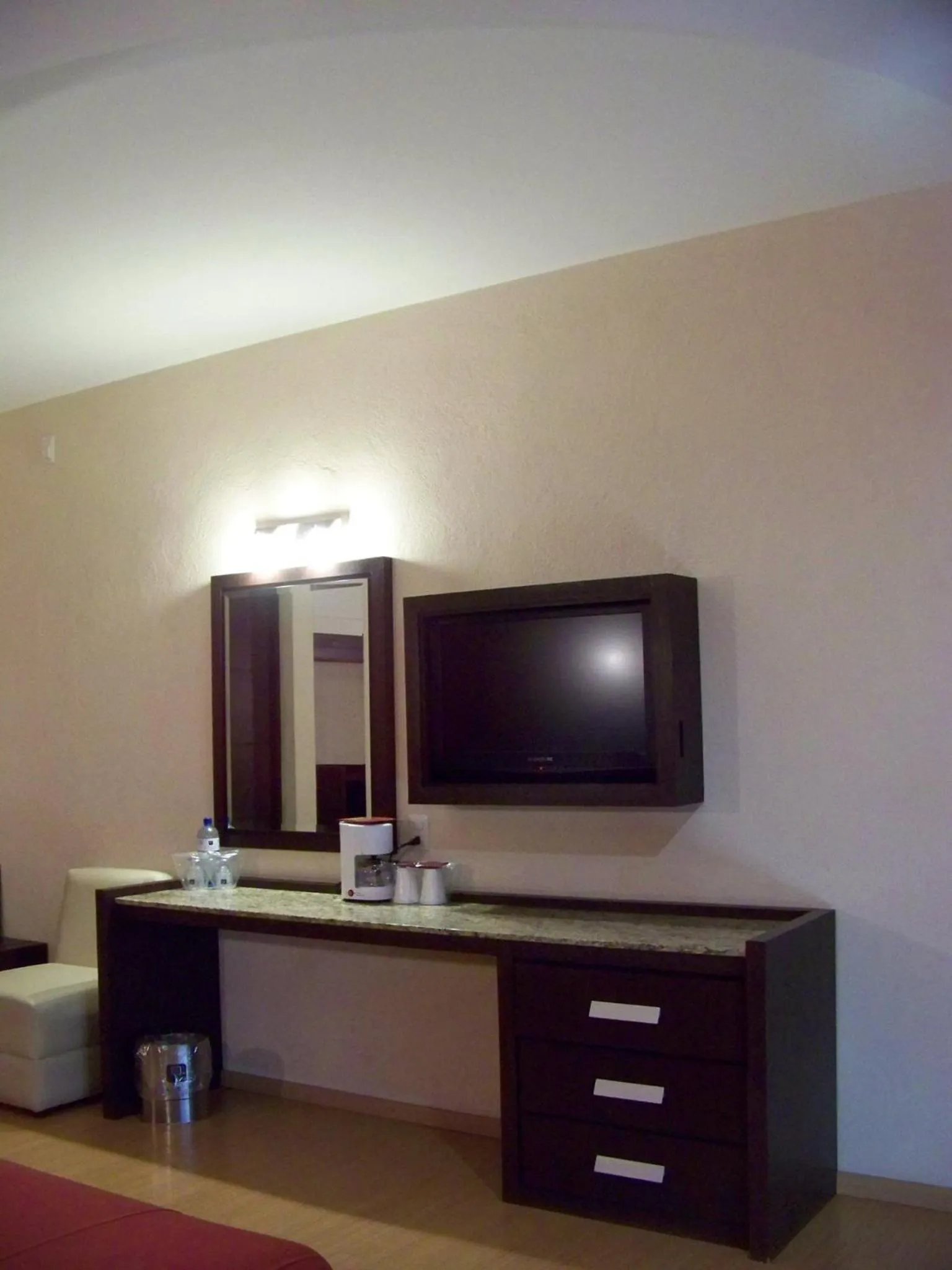 TV and multimedia in Hotel Oasis