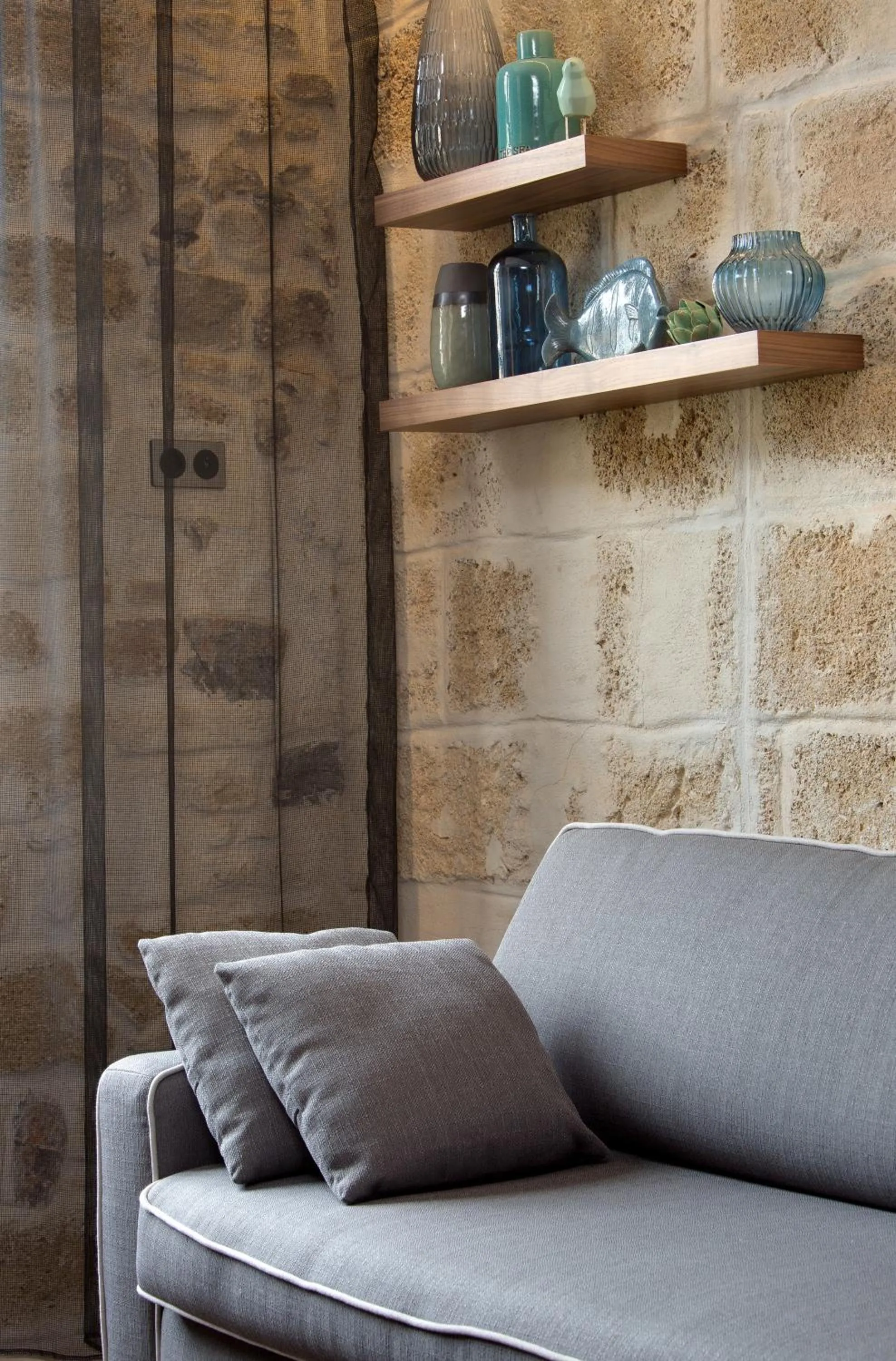 Decorative detail in Boutique Hôtel des Remparts & Spa