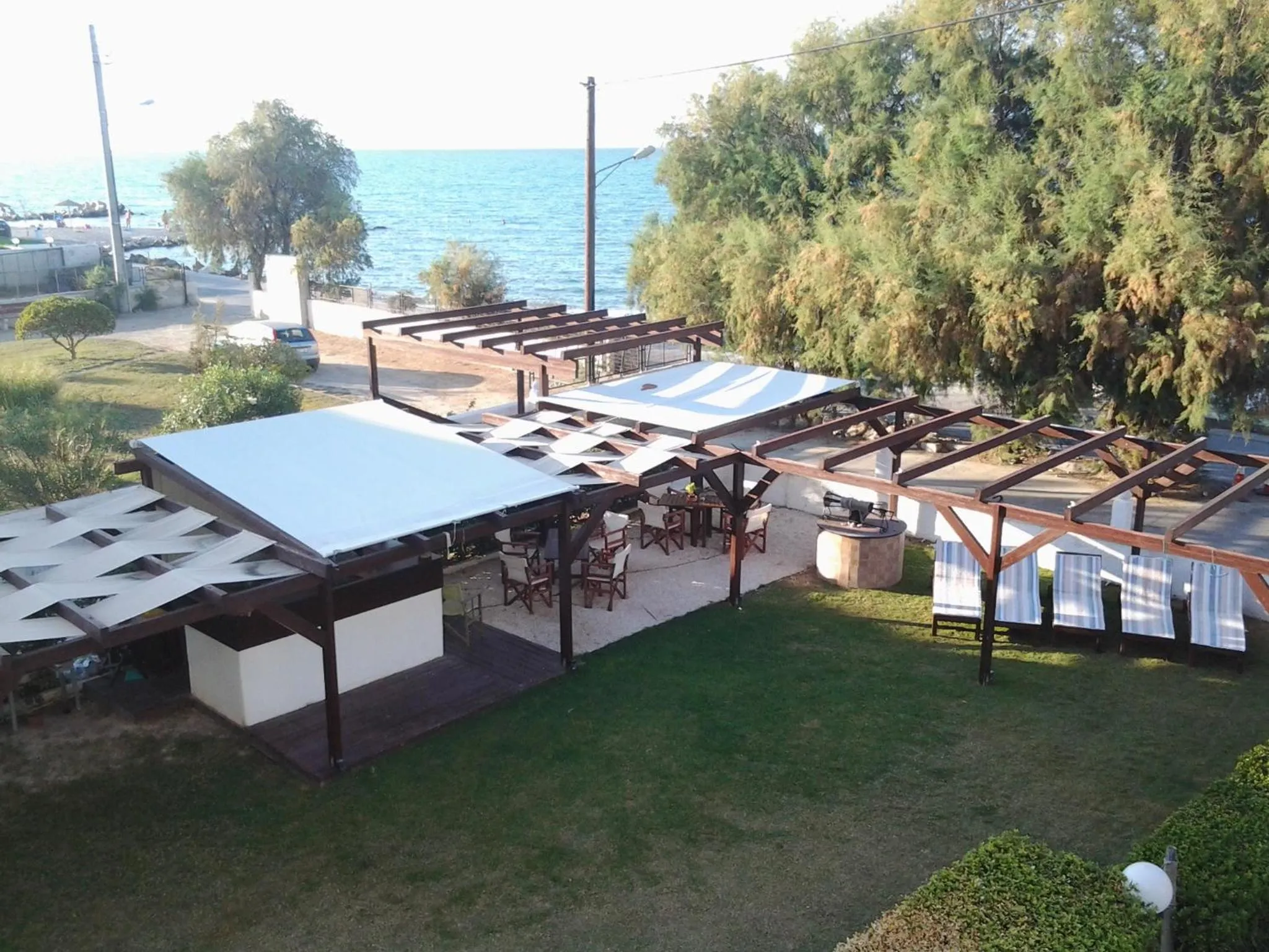 Garden in Chris Studios & Apartments